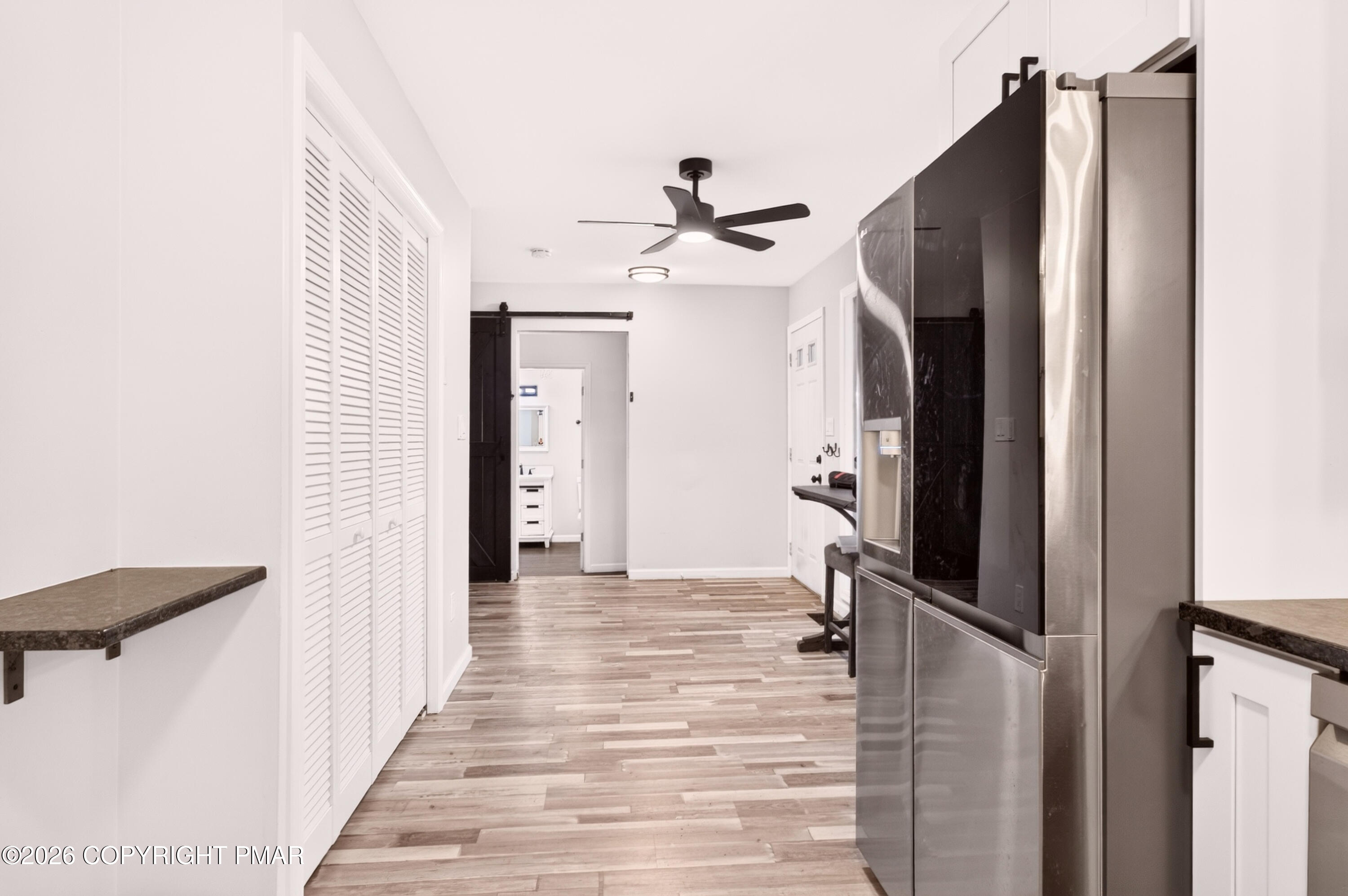 3232 Greenbriar Drive Property Photo 15