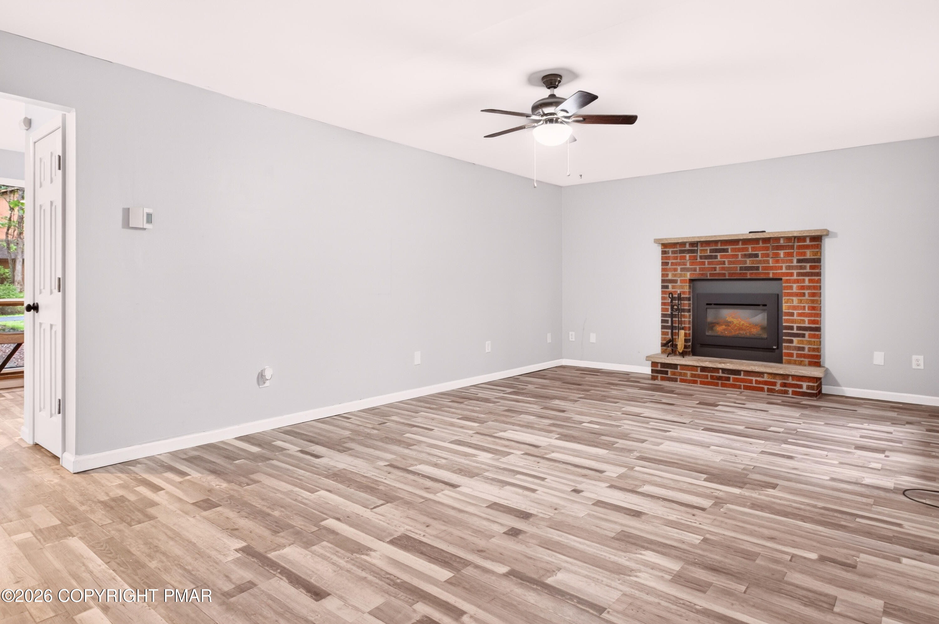 3232 Greenbriar Drive Property Photo 23