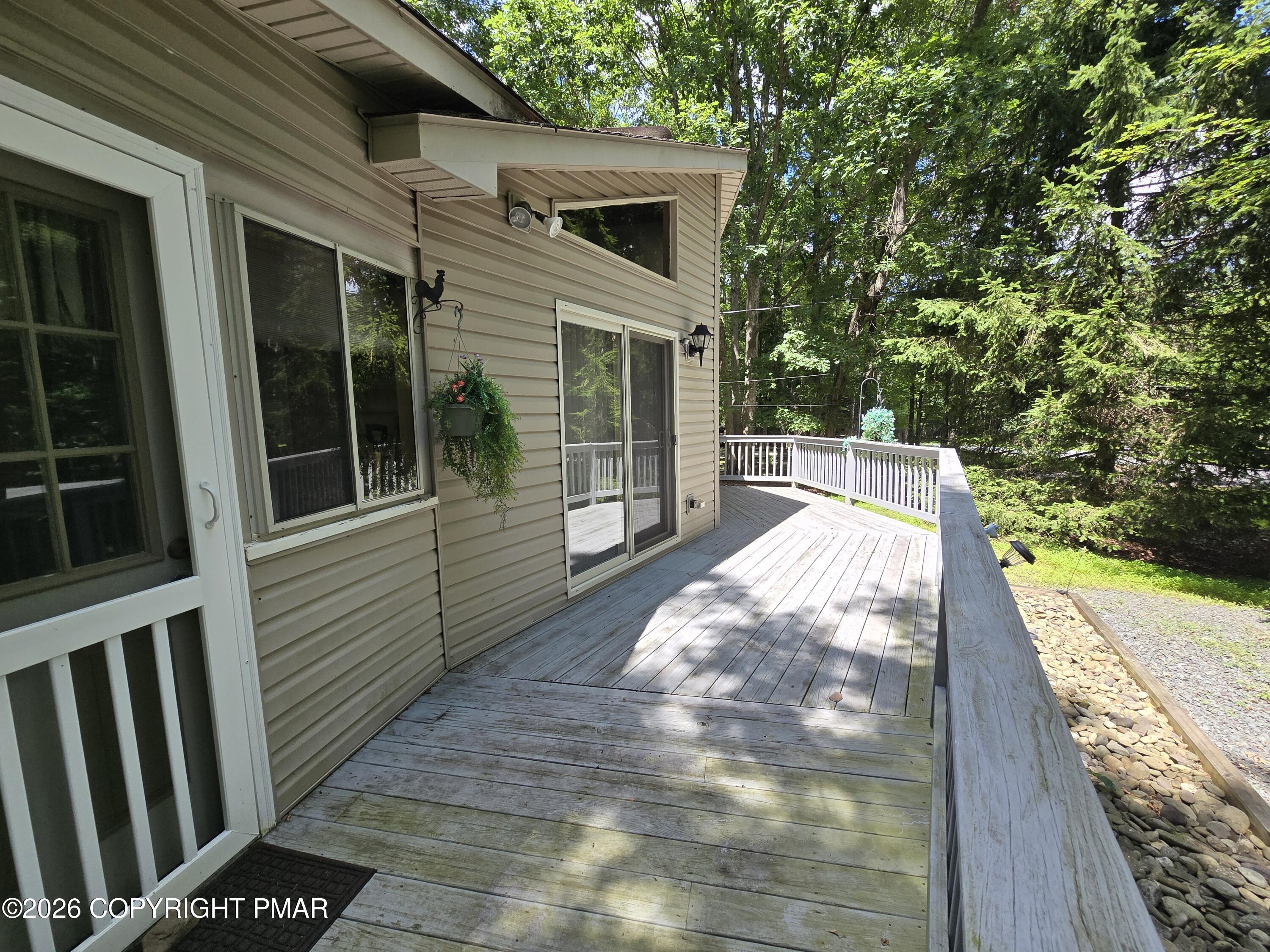 143 Keats Lane Property Photo 21