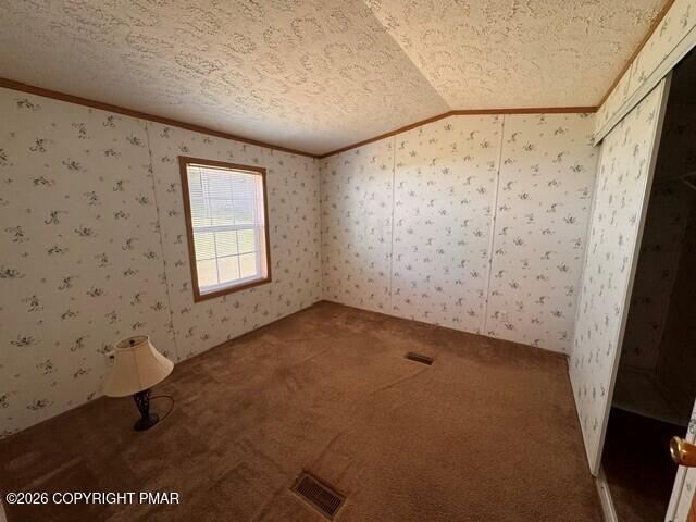 3 Blue Mountain View Property Photo 13