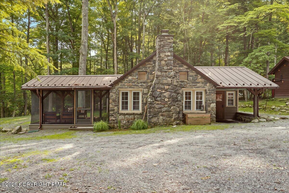 1021 Country Creek Lane Property Photo 3