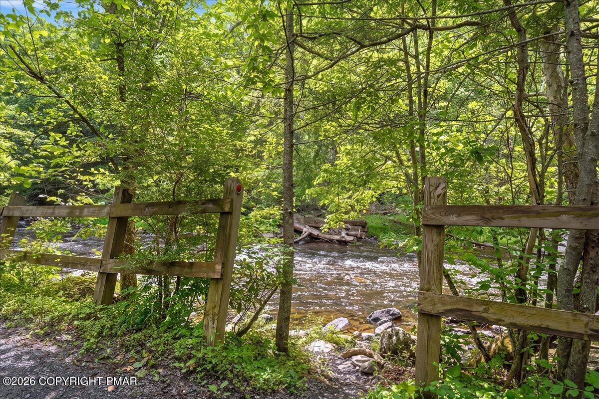 1021 Country Creek Lane Property Photo 6