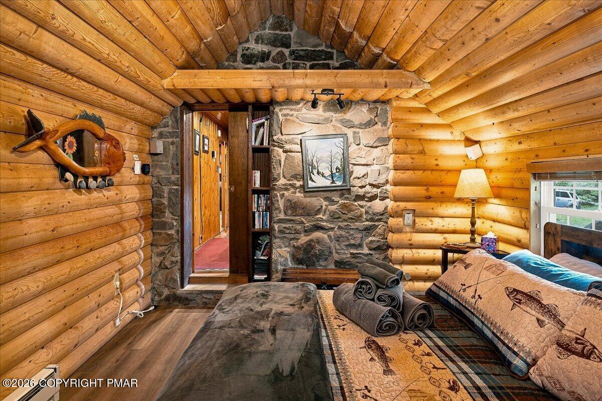 1021 Country Creek Lane Property Photo 18