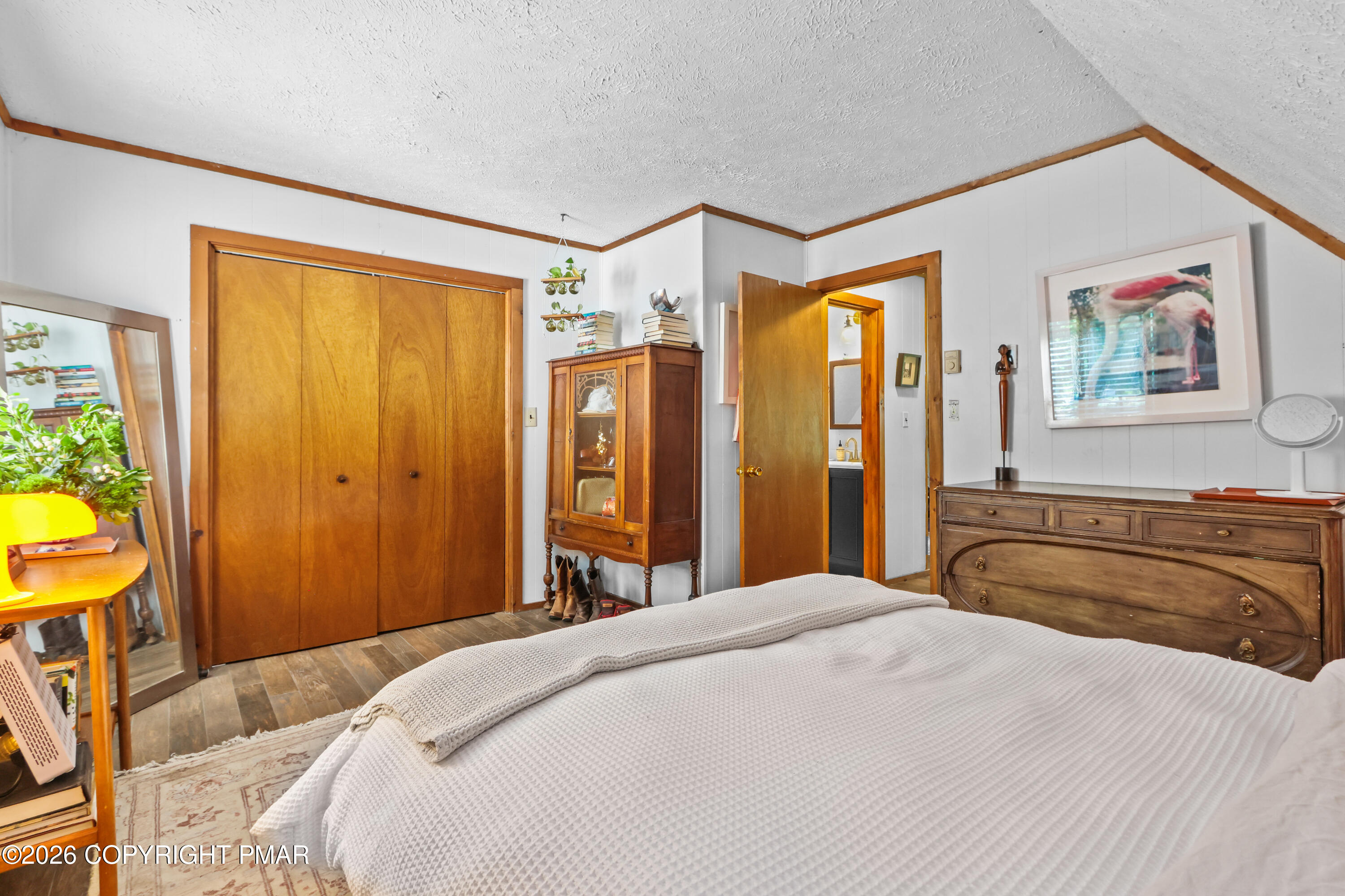 5218 Woodbridge Drive E Property Photo 23