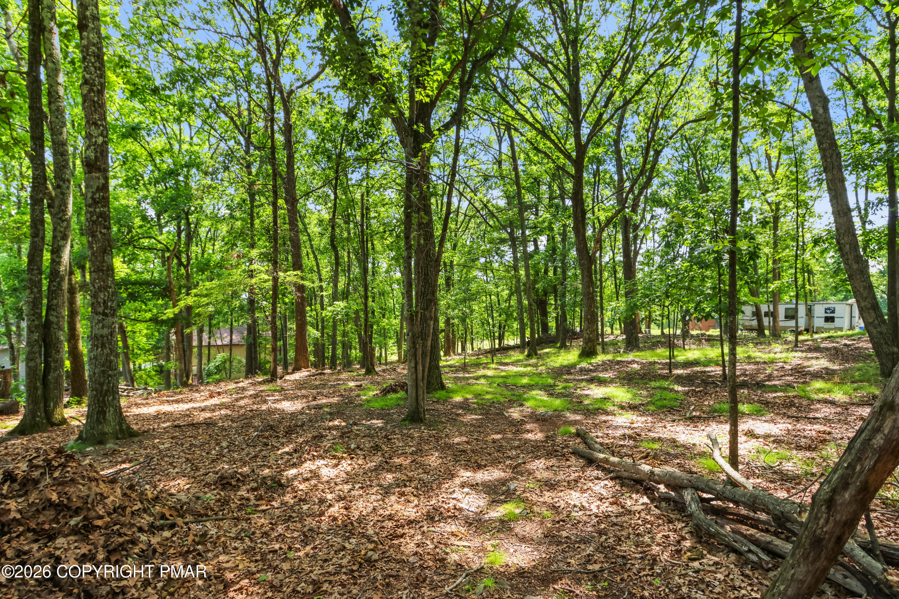 5218 Woodbridge Drive E Property Photo 29