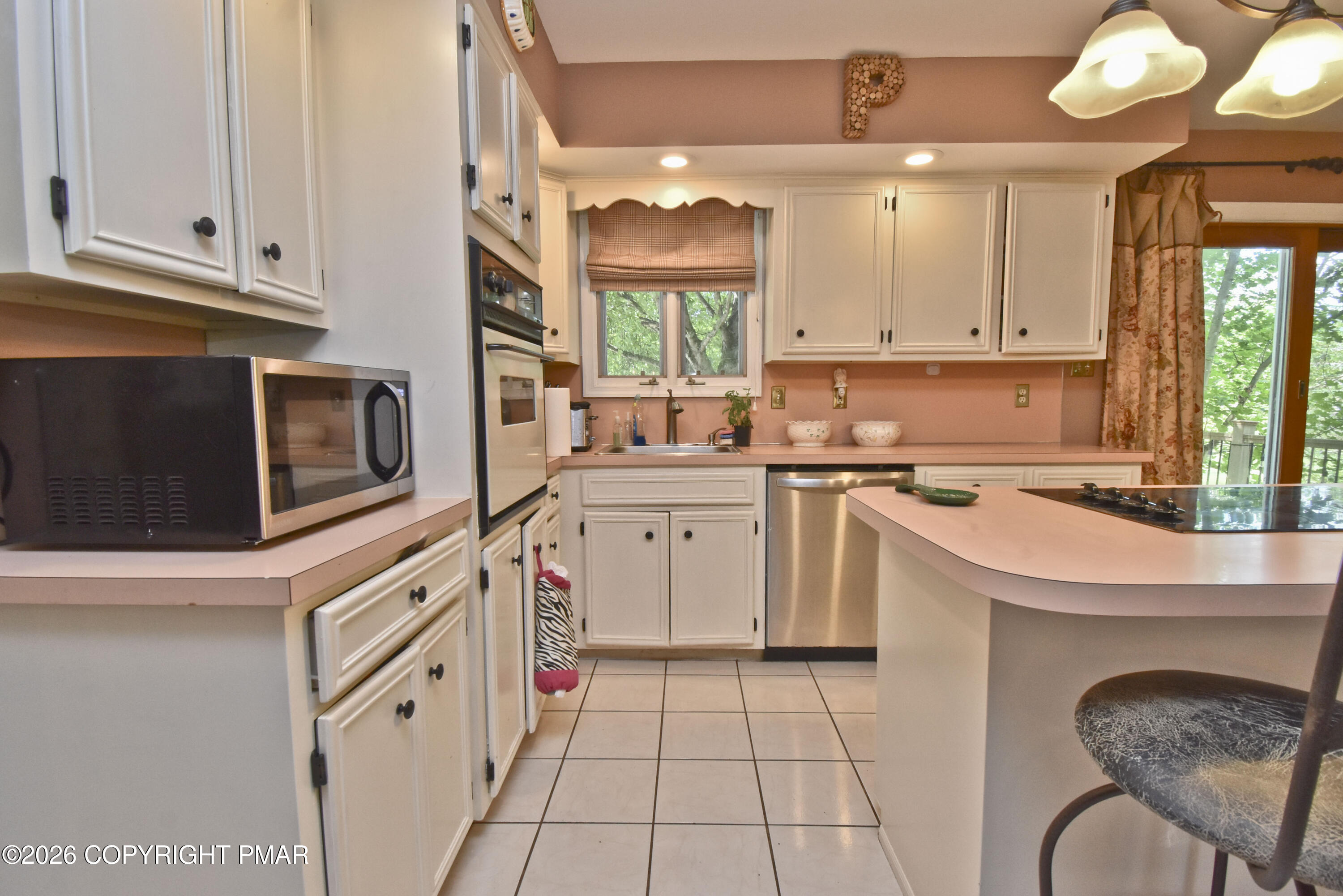 105 Kent Road Property Photo 6