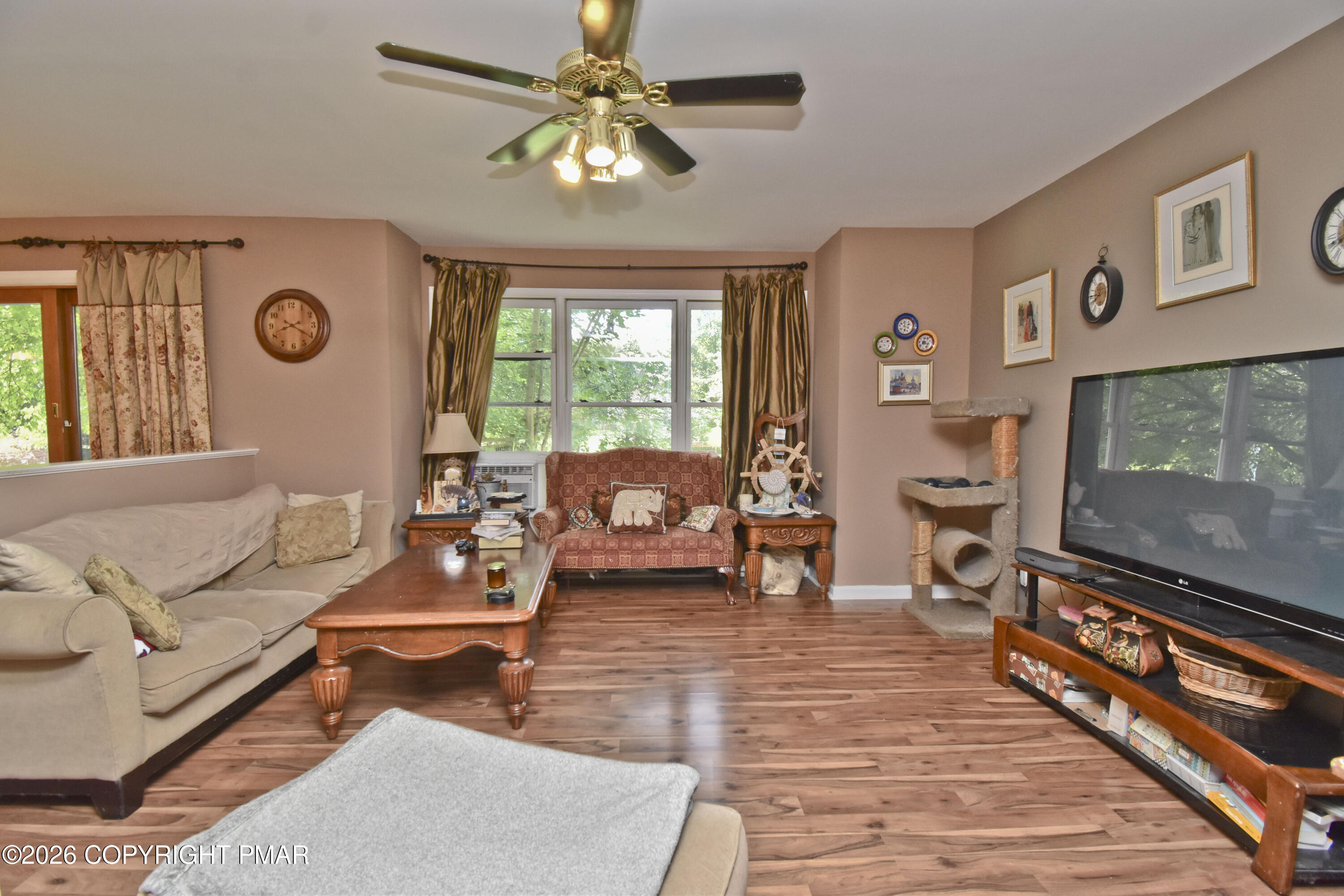 105 Kent Road Property Photo 9