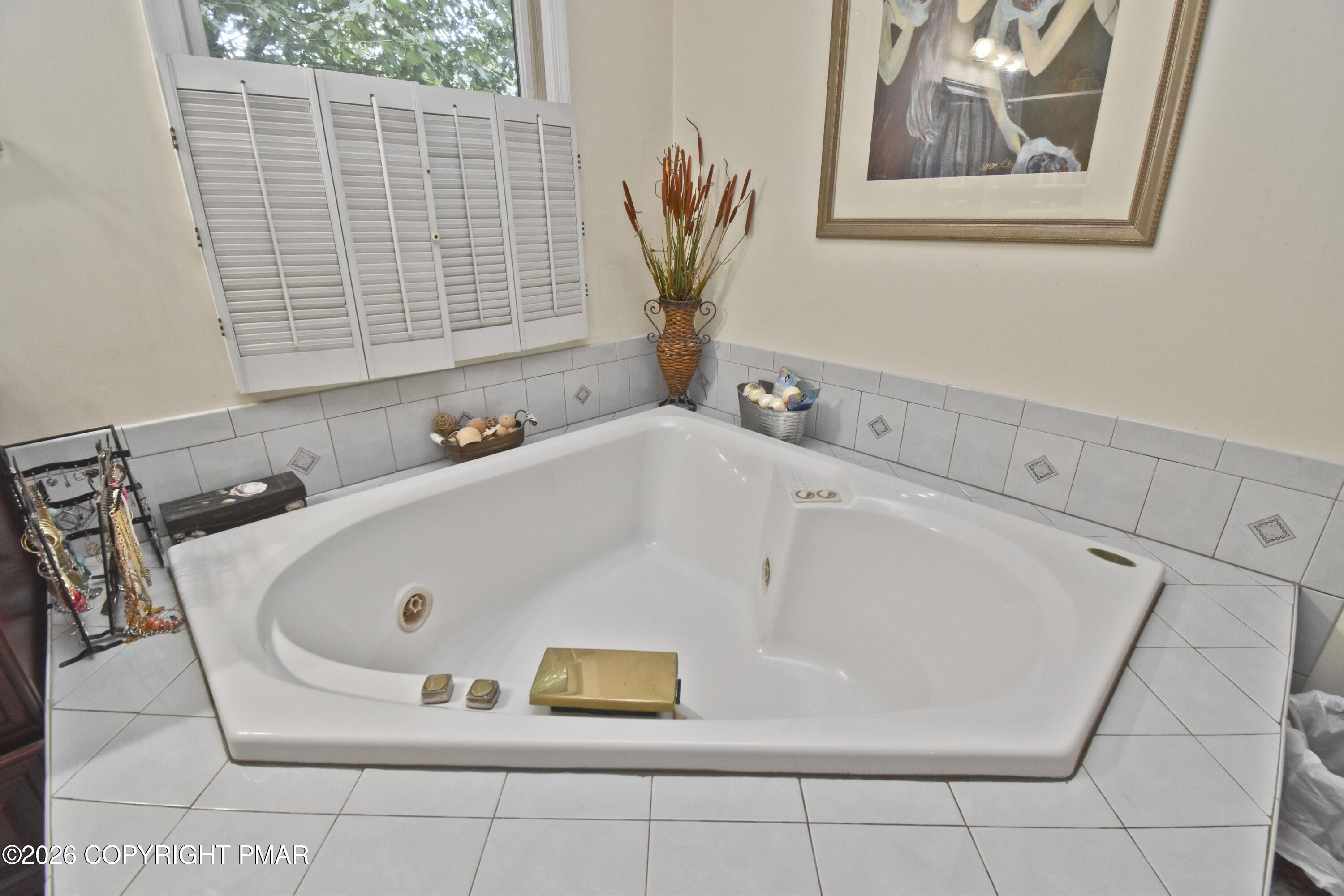 105 Kent Road Property Photo 23