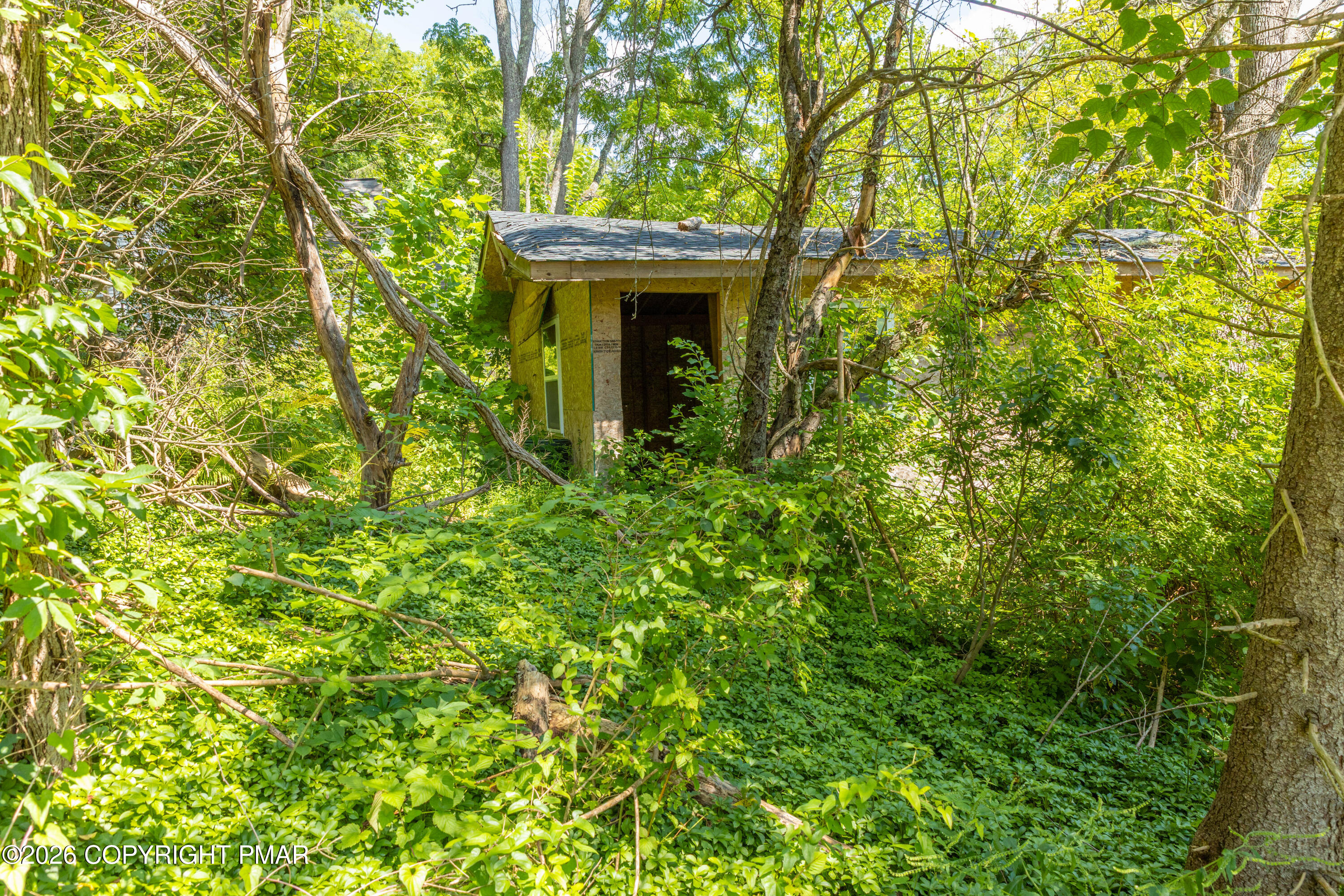 6775 Cherry Valley Road Property Photo 11