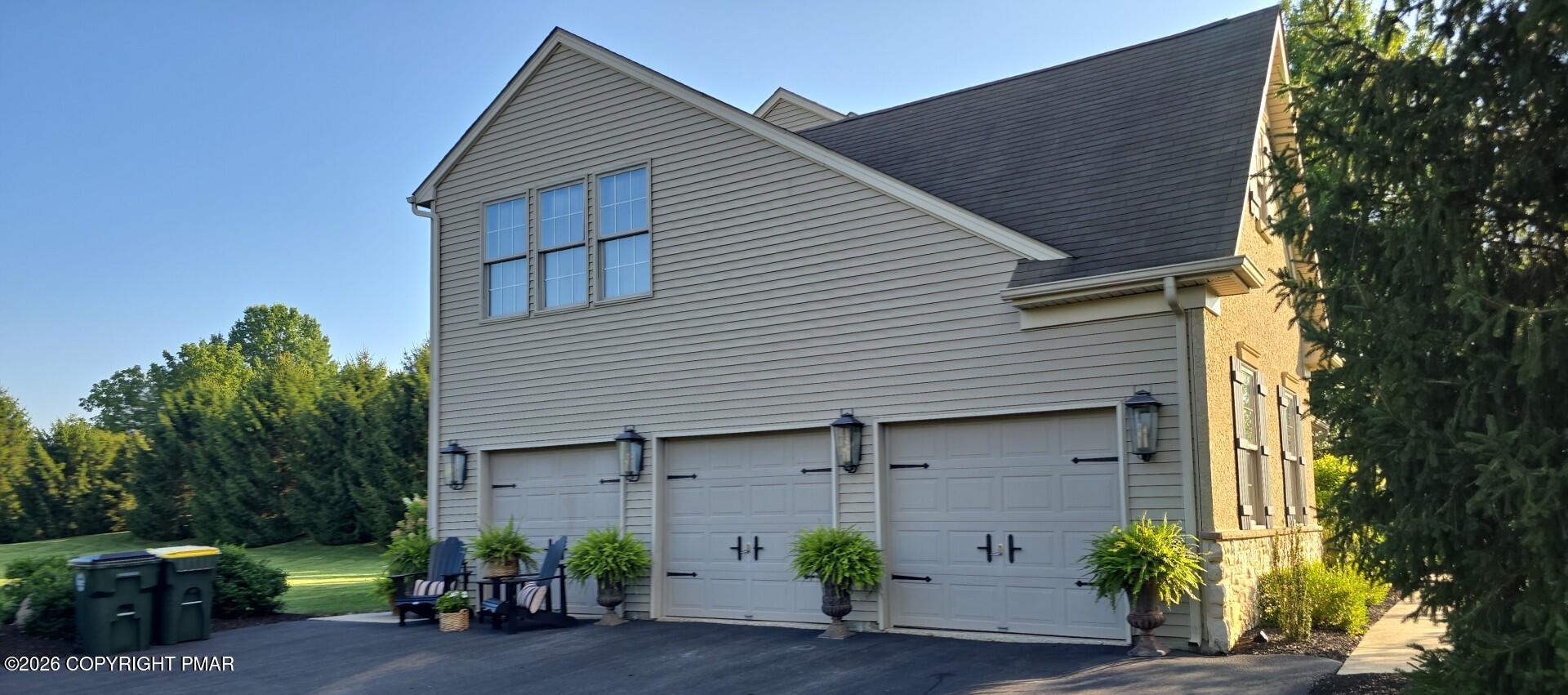 9345 Merlot Circle Property Photo 6