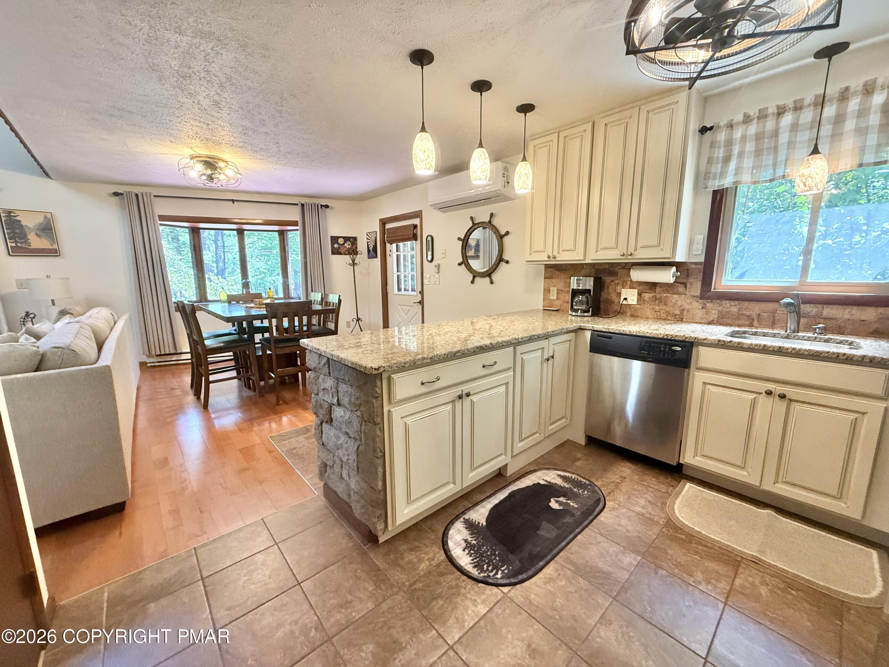 87 Jeffers Way Property Photo 5