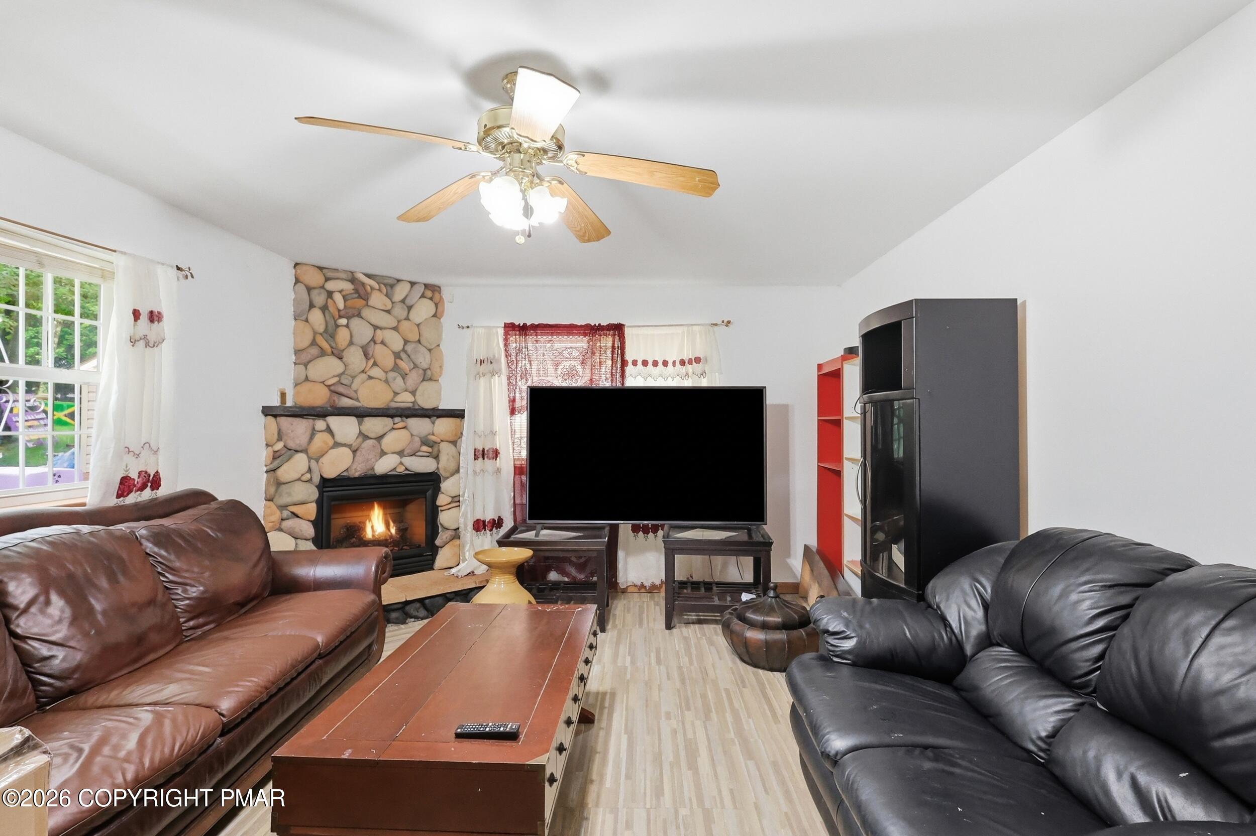 222 Martha Lane Property Photo 9