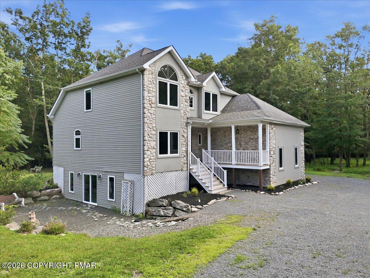 5327 Maple Lane Property Photo 8