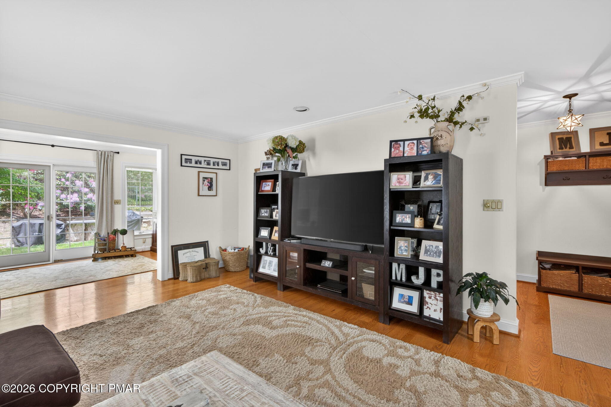 595 Walnut Avenue Property Photo 33