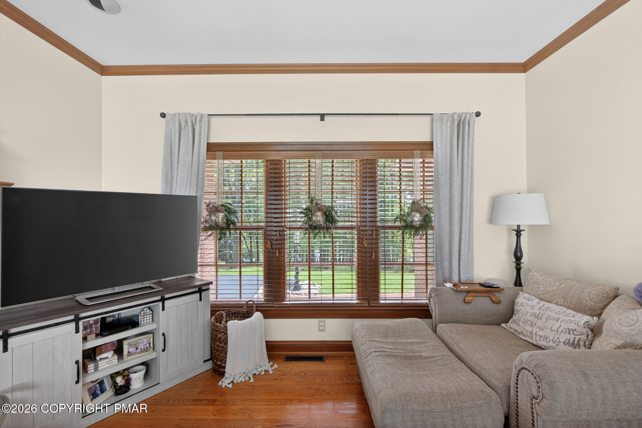 595 Walnut Avenue Property Photo 49