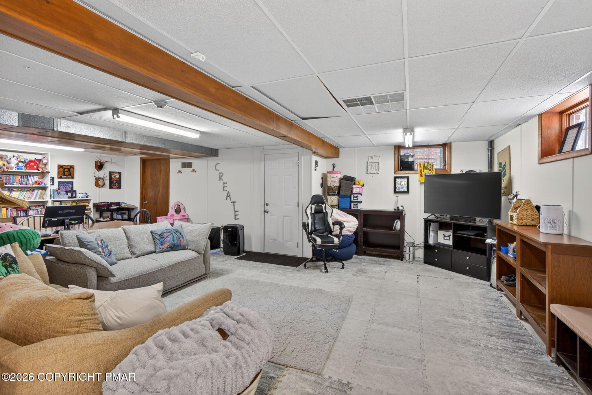 595 Walnut Avenue Property Photo 60