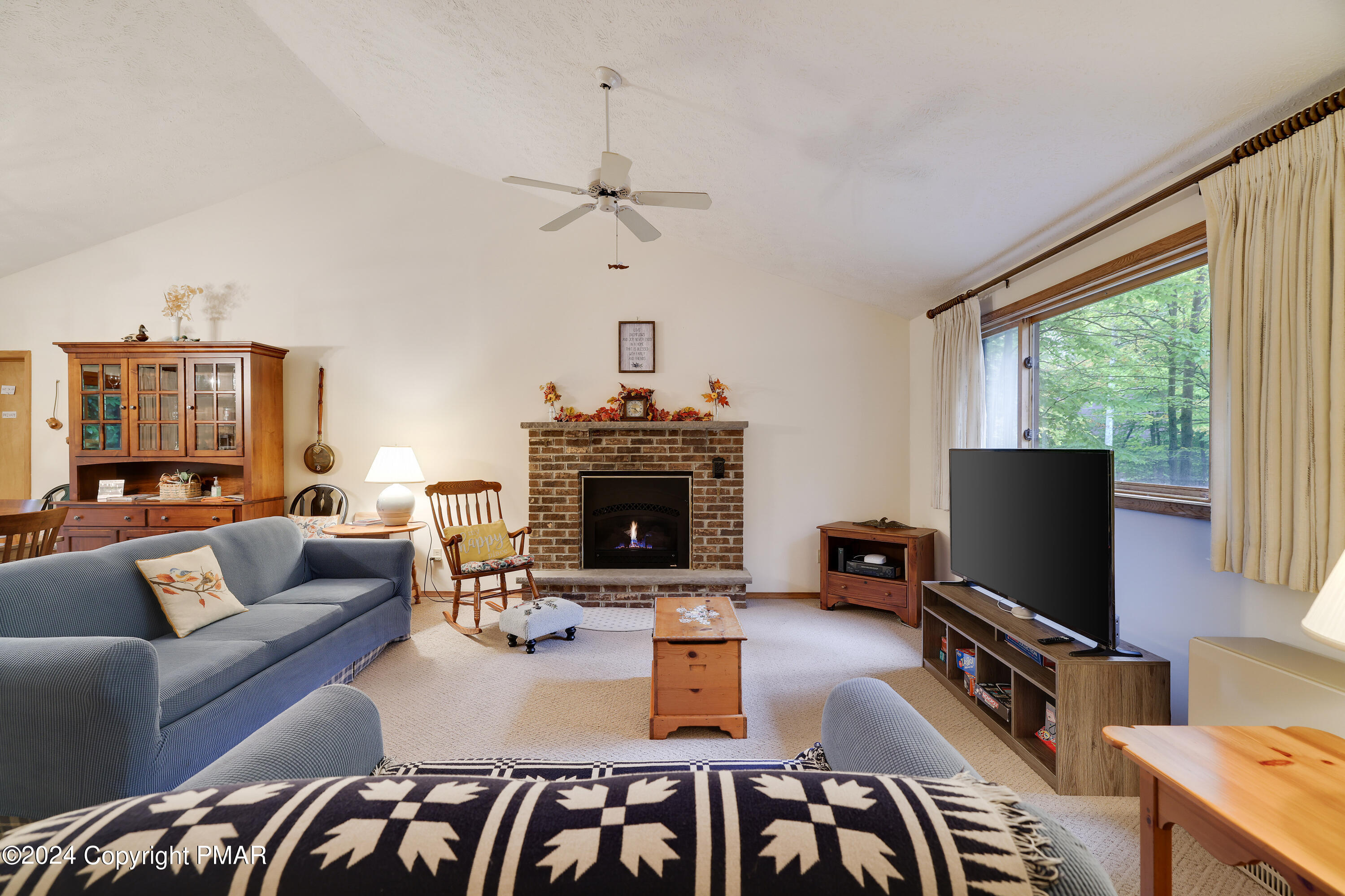 279 Paxinos Drive Property Photo 2