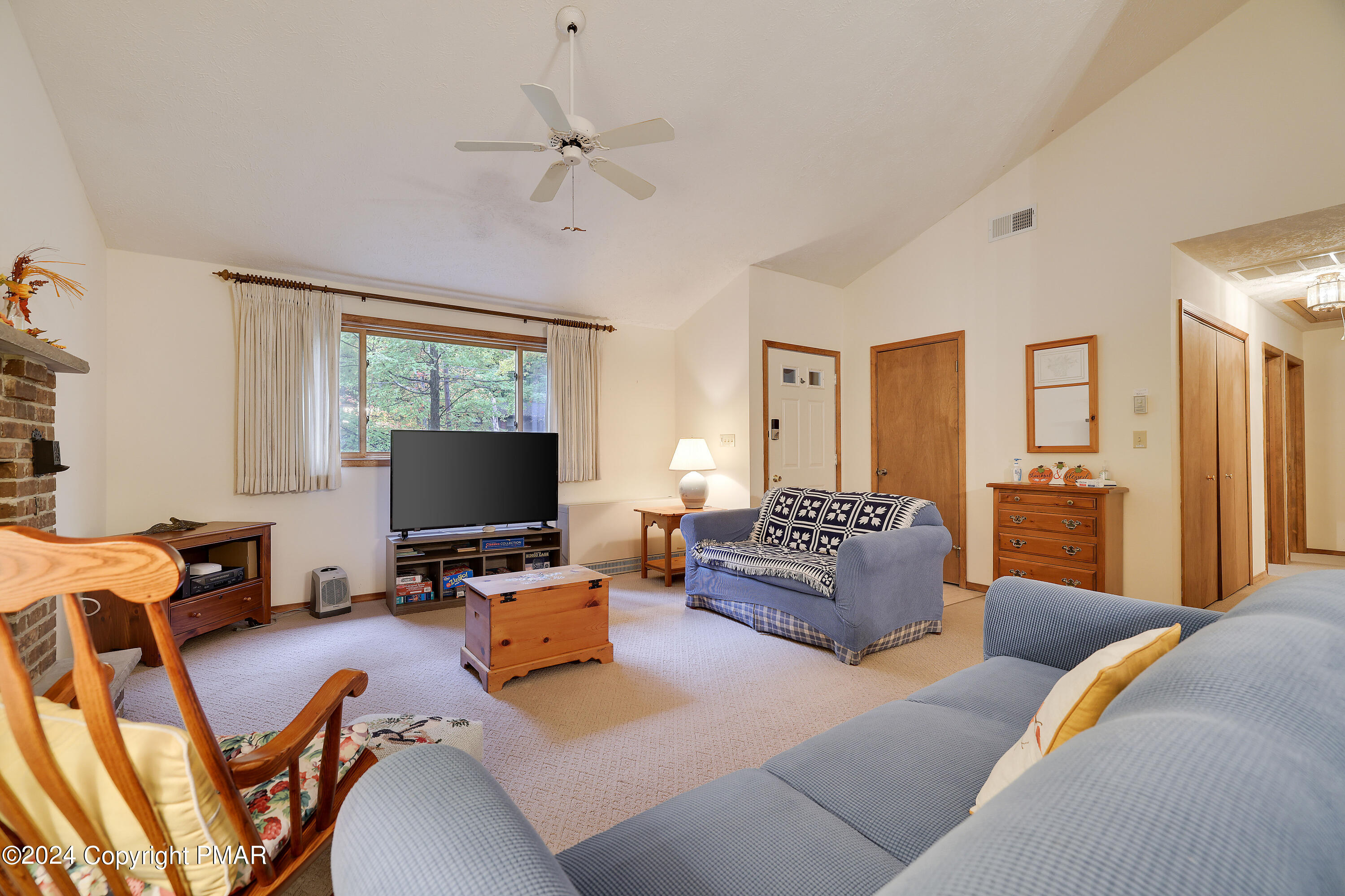 279 Paxinos Drive Property Photo 4
