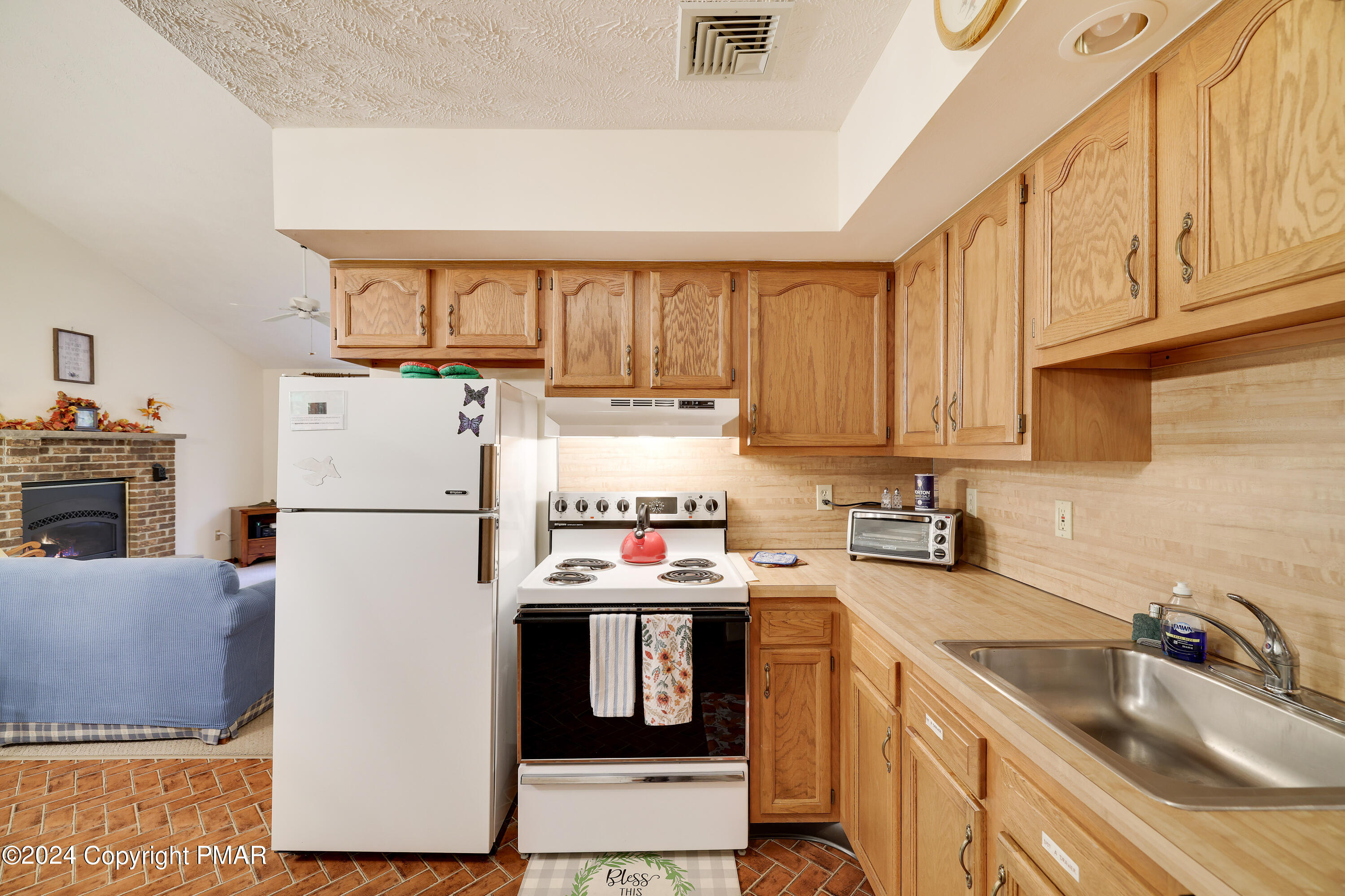 279 Paxinos Drive Property Photo 11