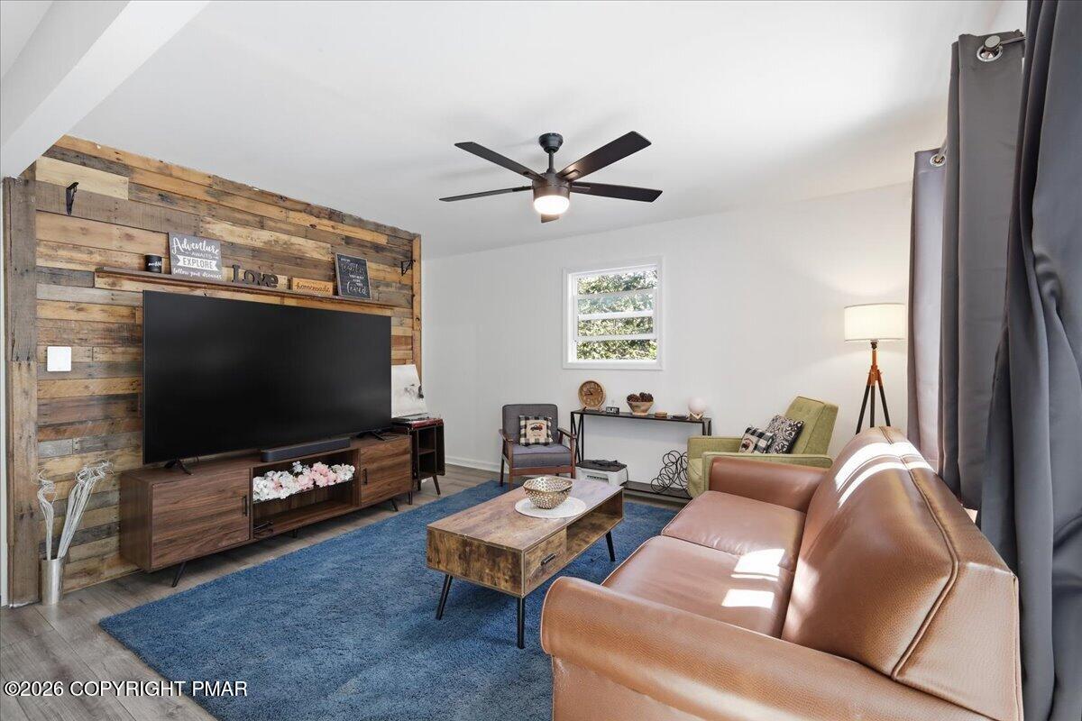 9781 Auburn Drive Drive Property Photo 10