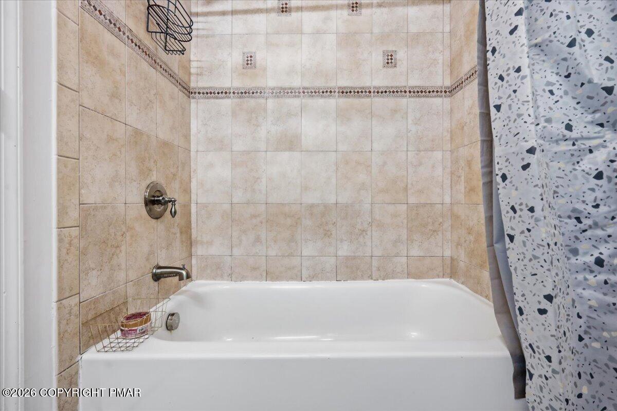 9781 Auburn Drive Drive Property Photo 21