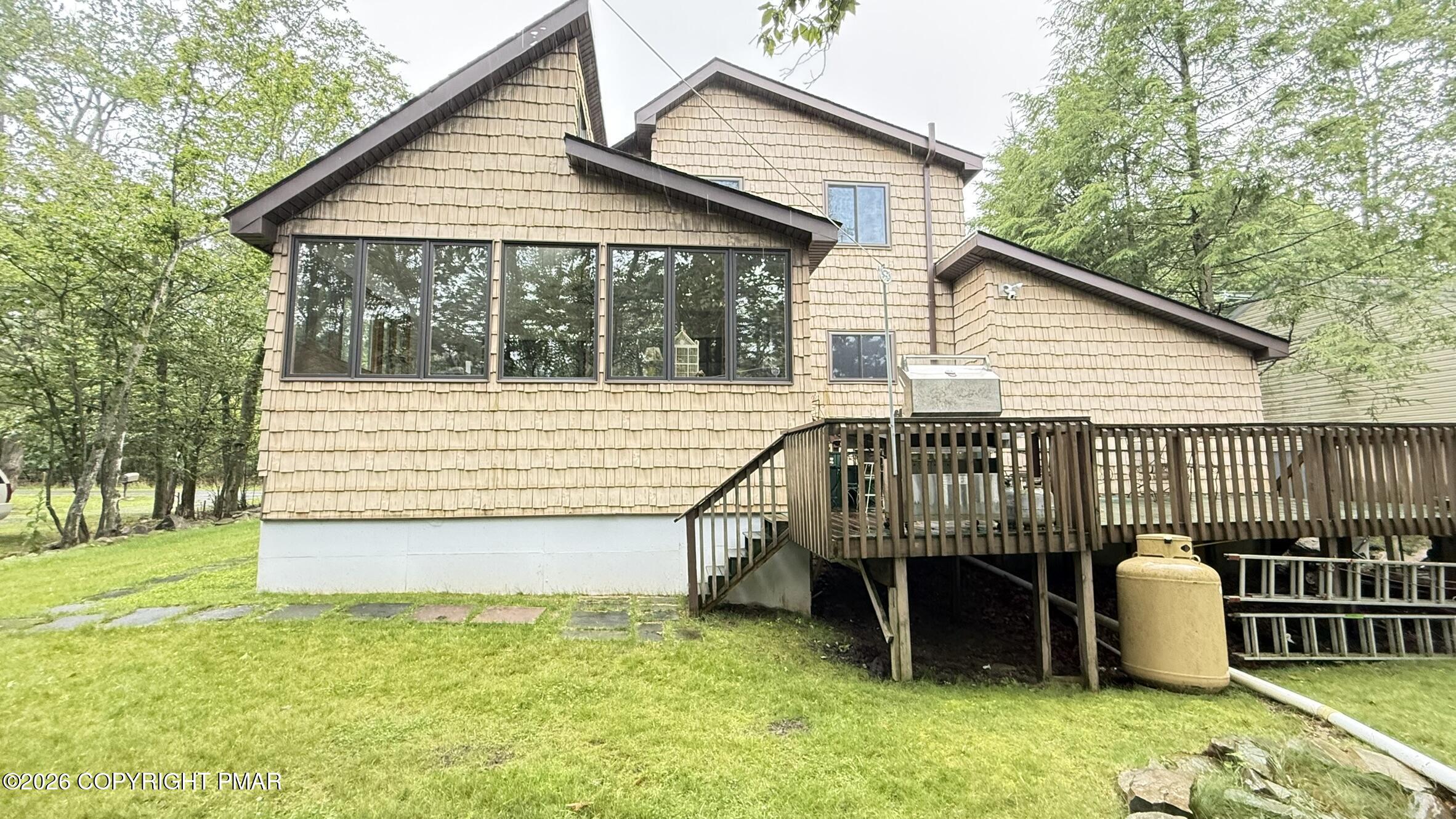 2143 Rosemont Drive Property Photo 1