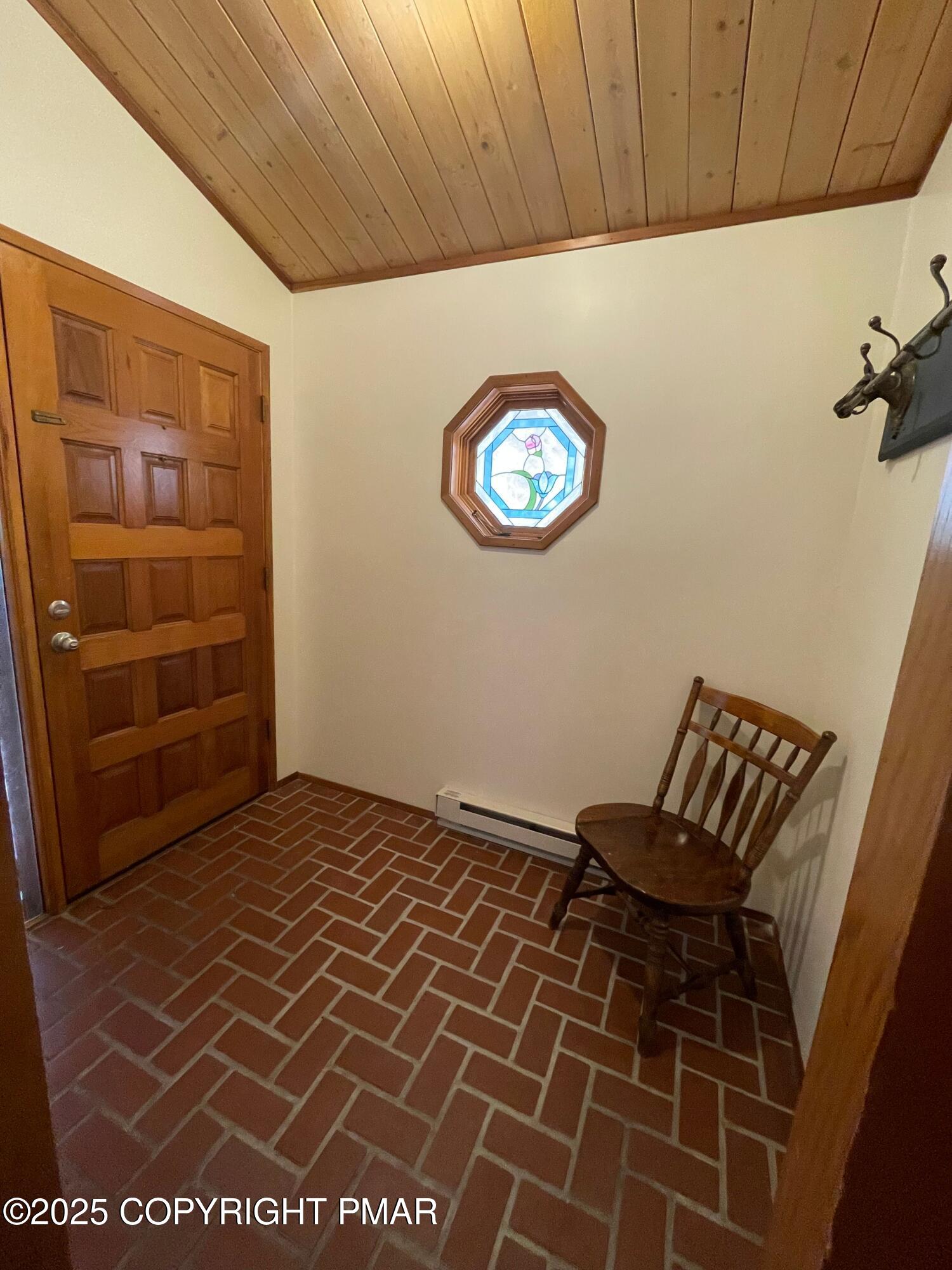 3530 Spruce Cabin Road Property Photo 4