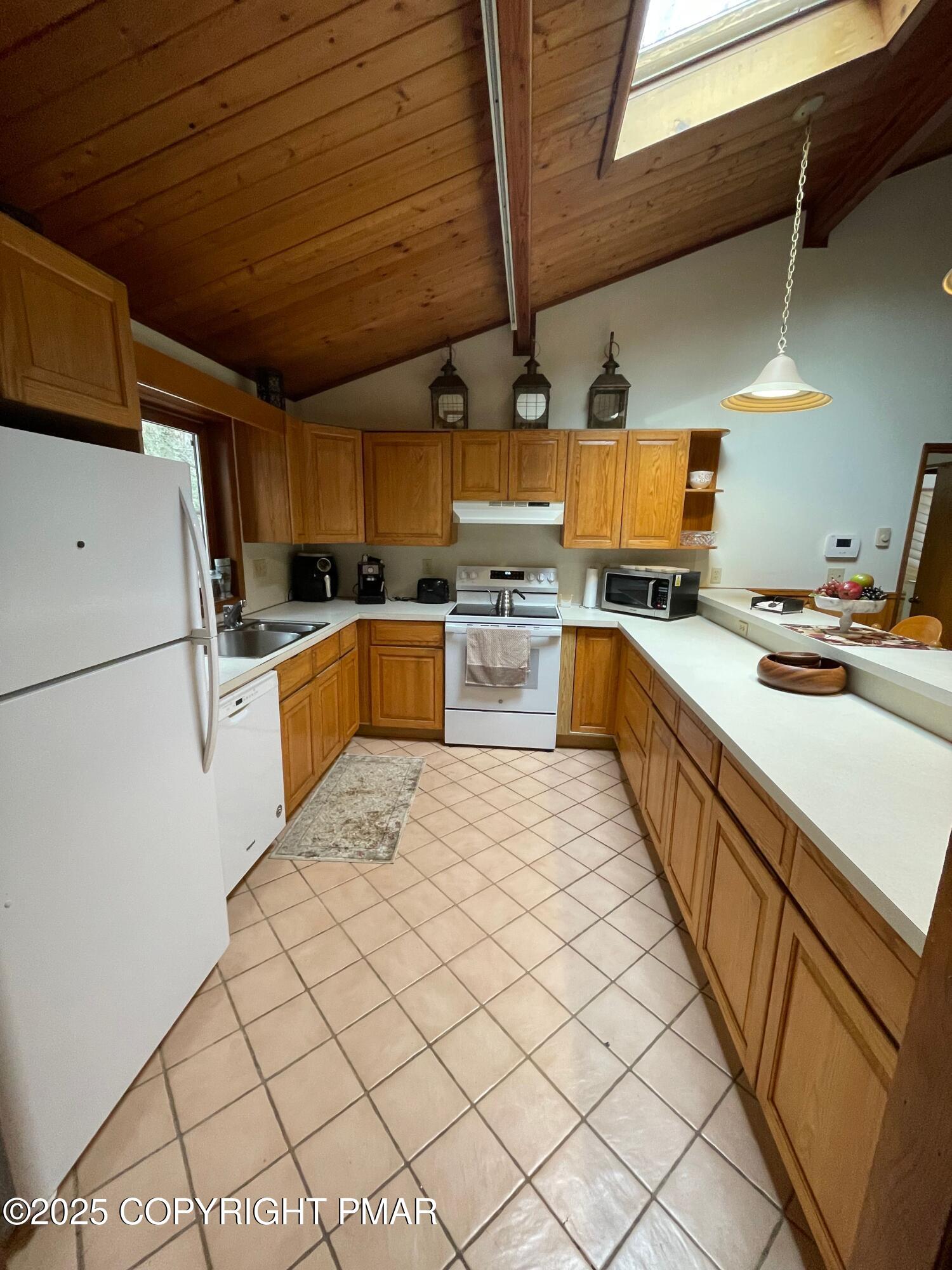 3530 Spruce Cabin Road Property Photo 8