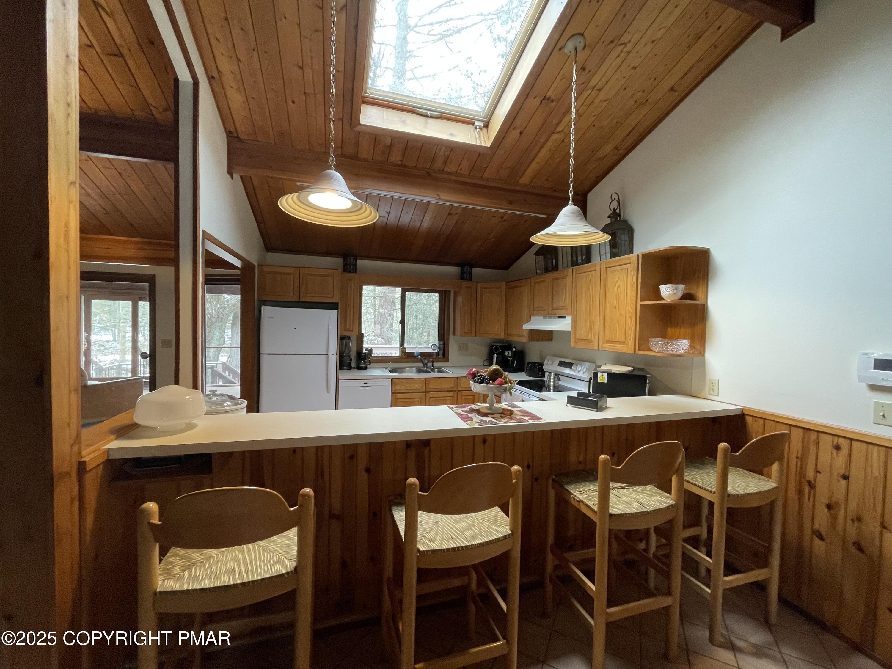 3530 Spruce Cabin Road Property Photo 9