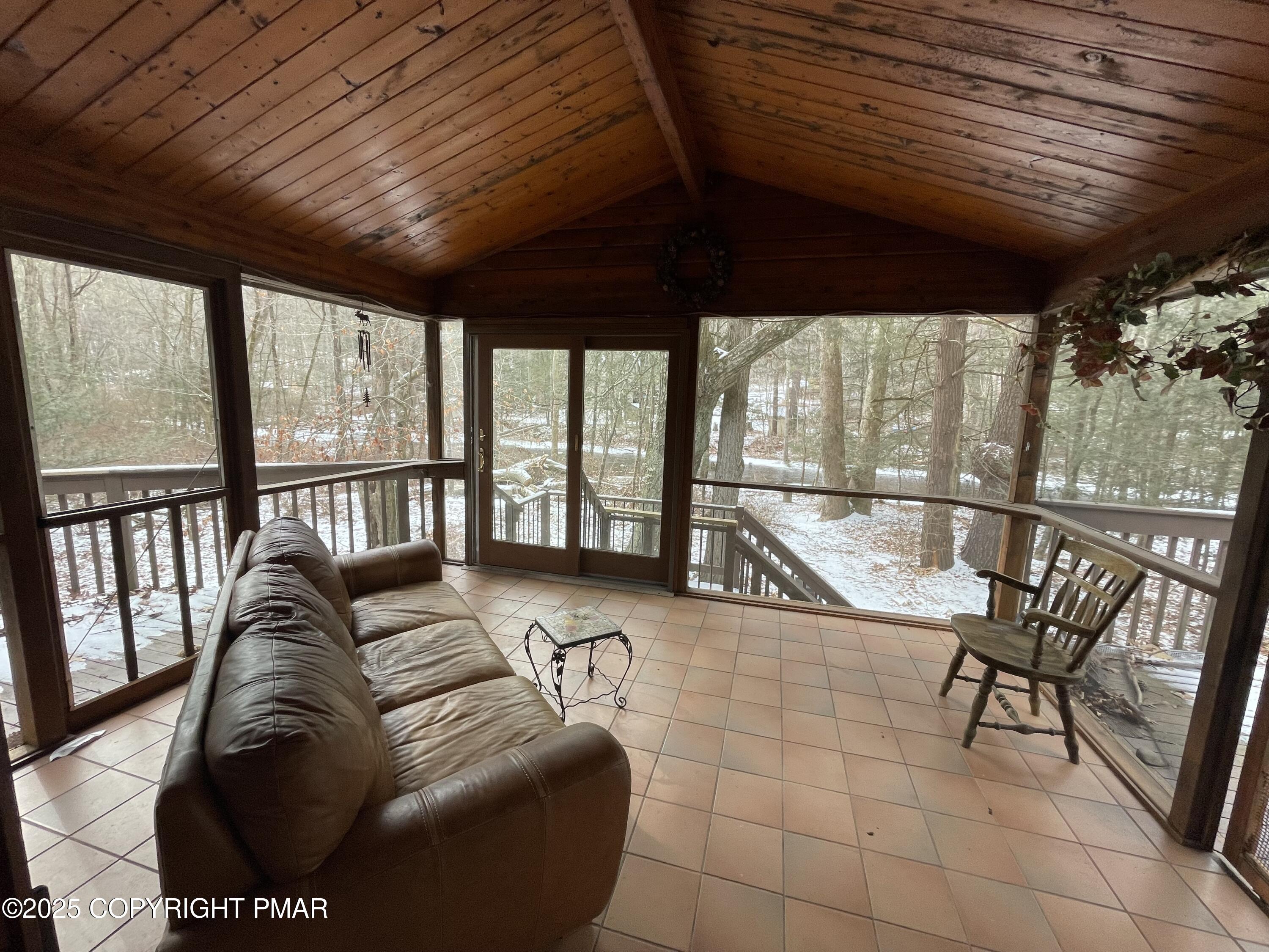 3530 Spruce Cabin Road Property Photo 10