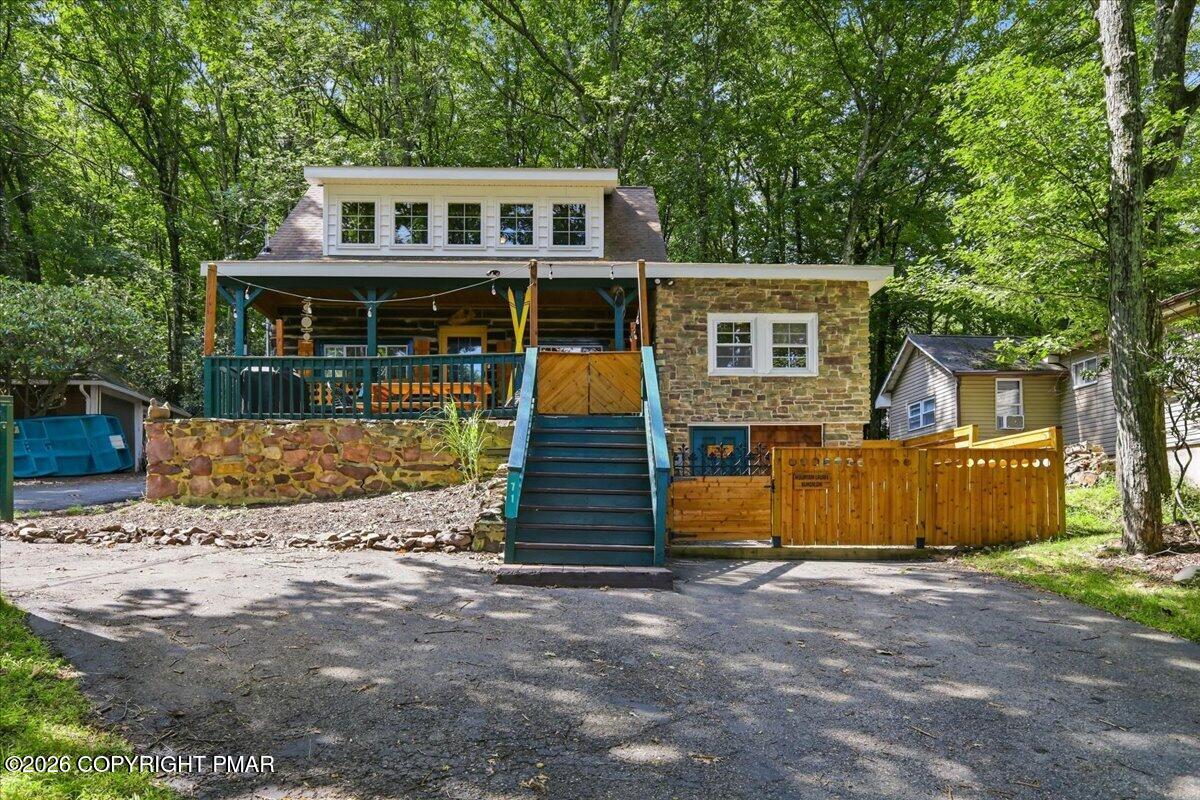 71 S Lake Drive Property Photo 1