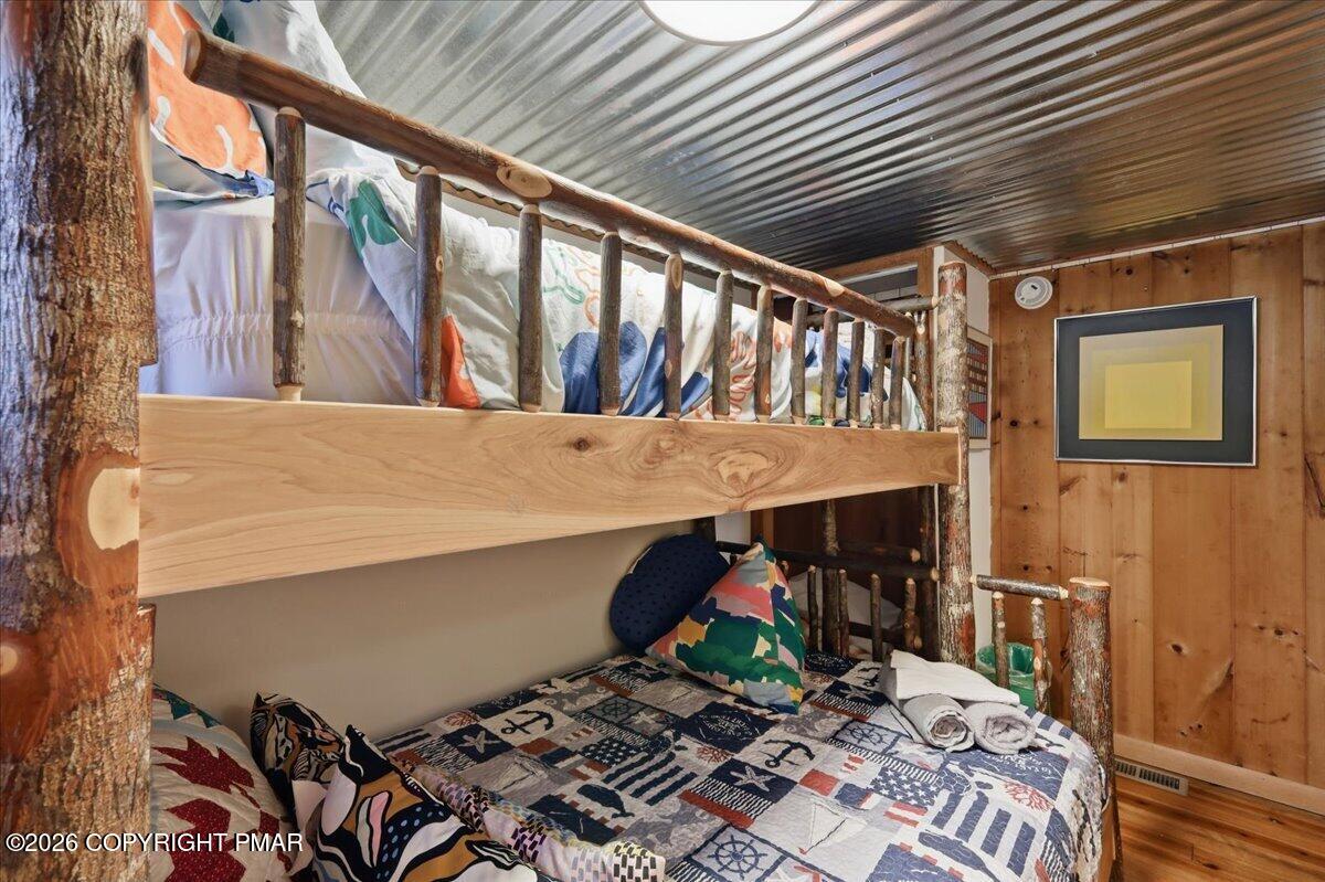 71 S Lake Drive Property Photo 24