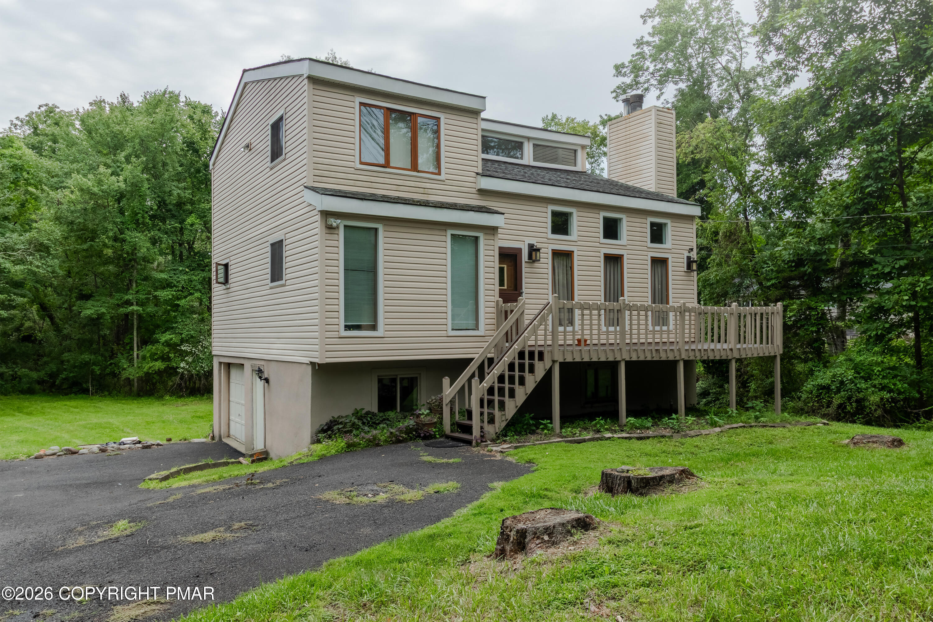 169 Pinewood Drive S Property Photo 1