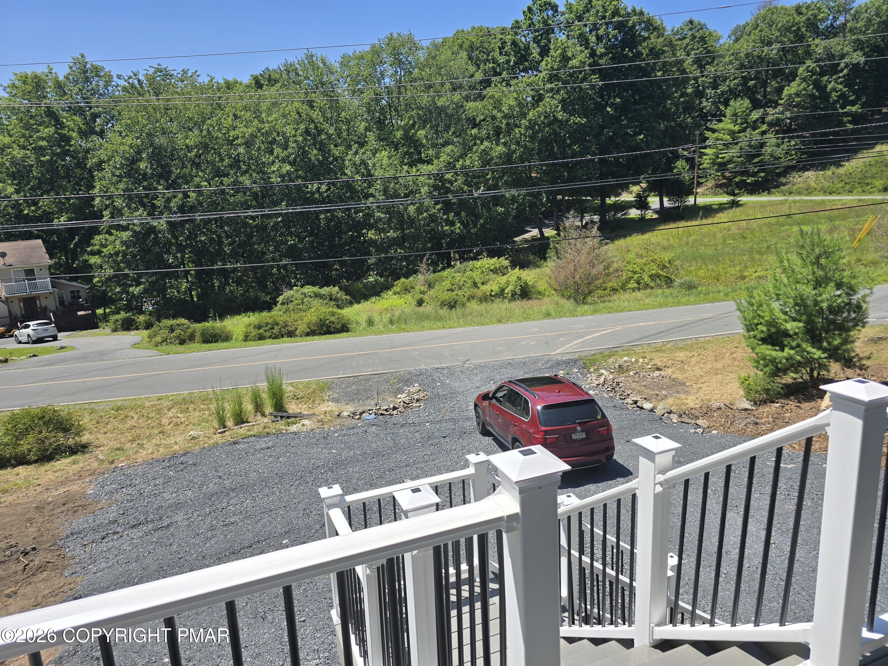 211 Brentwood Drive Property Photo 4