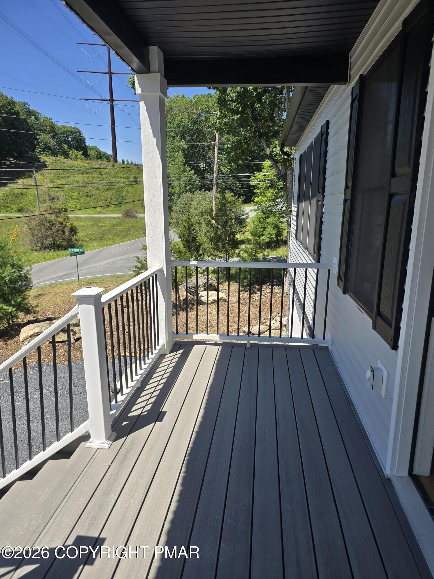 211 Brentwood Drive Property Photo 5