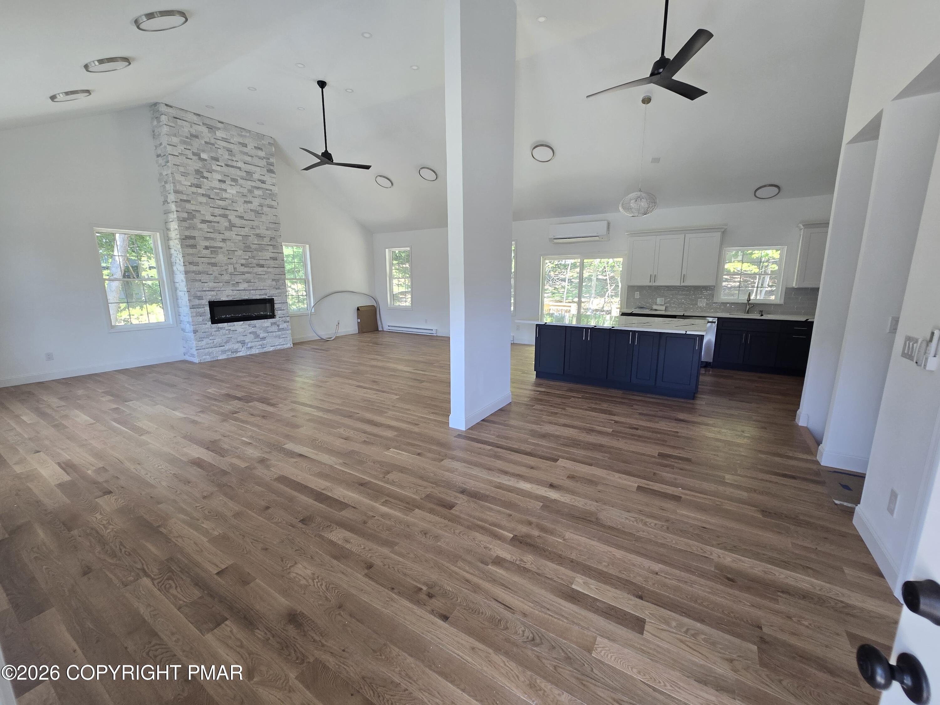 211 Brentwood Drive Property Photo 7