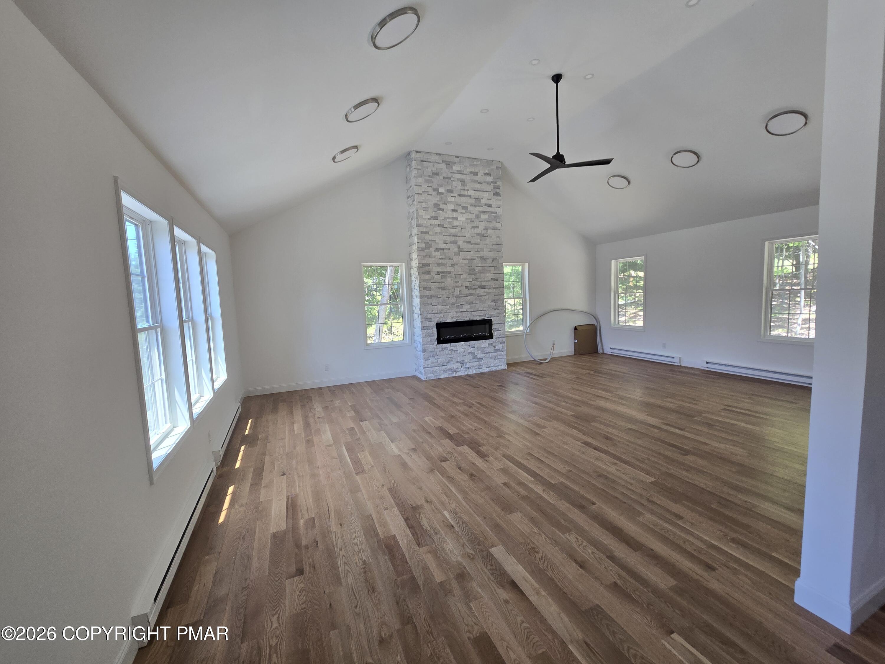 211 Brentwood Drive Property Photo 8
