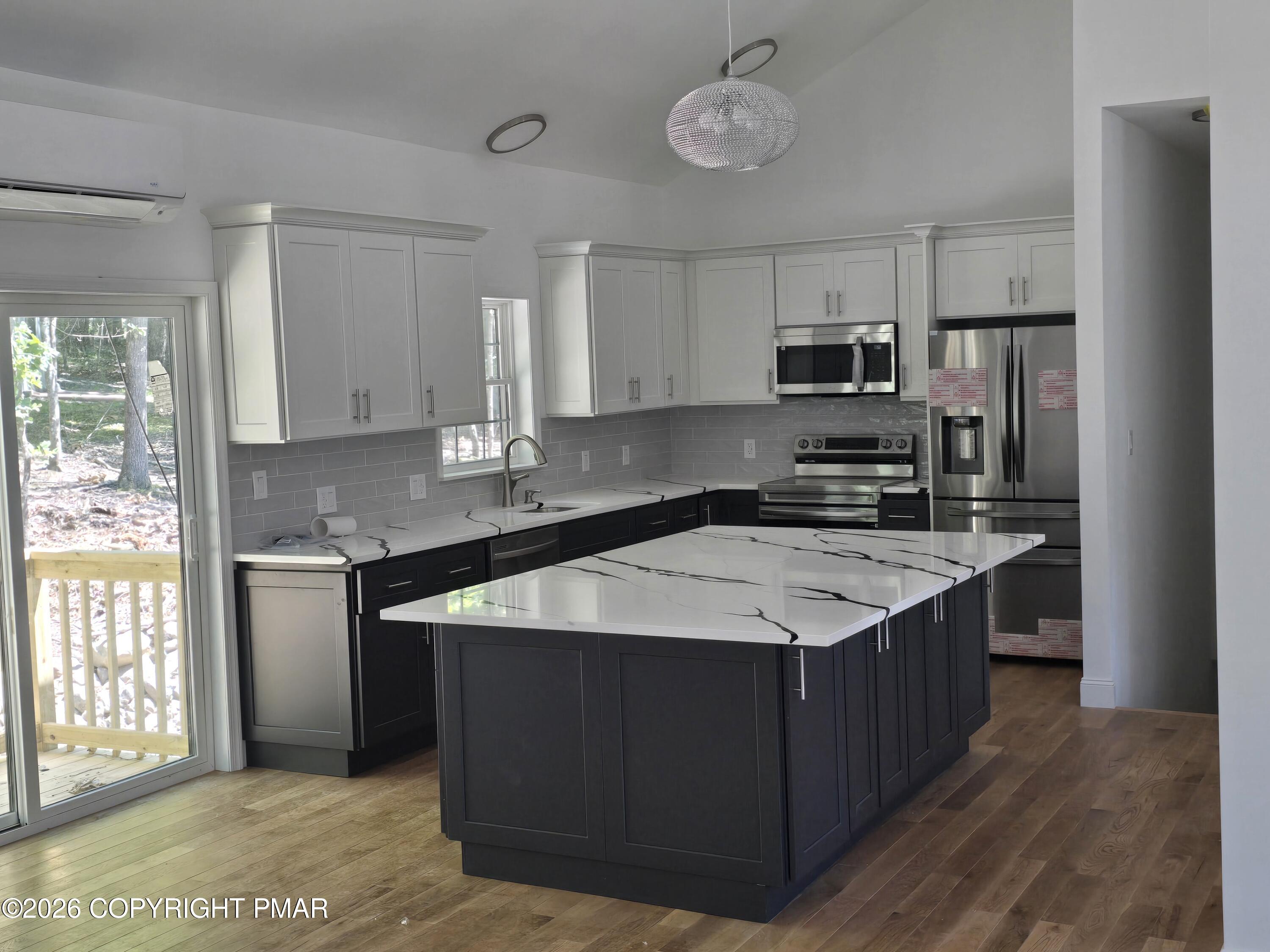 211 Brentwood Drive Property Photo 10