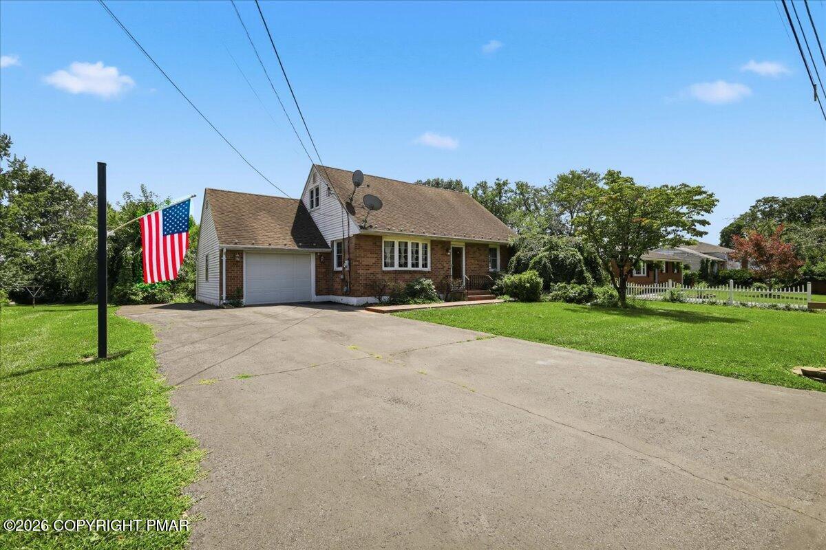 4460 Henry Street Property Photo 2