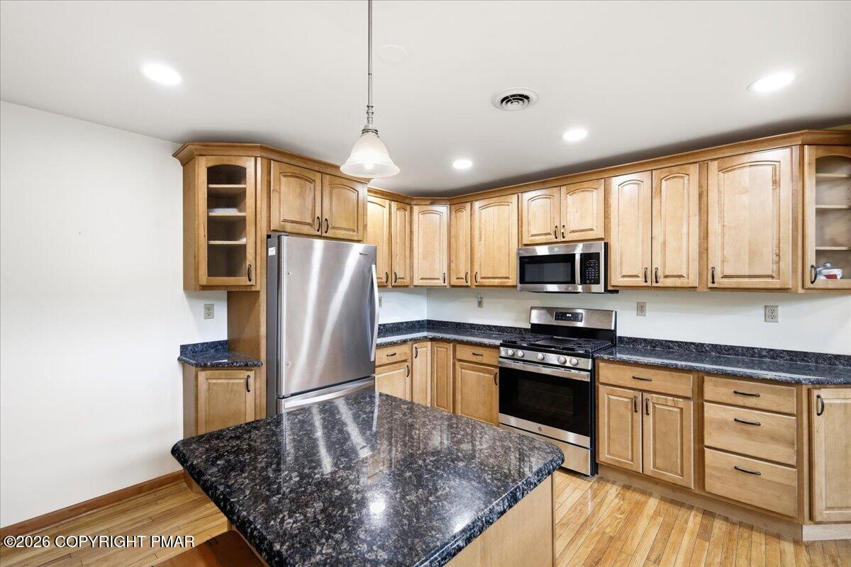 4460 Henry Street Property Photo 16