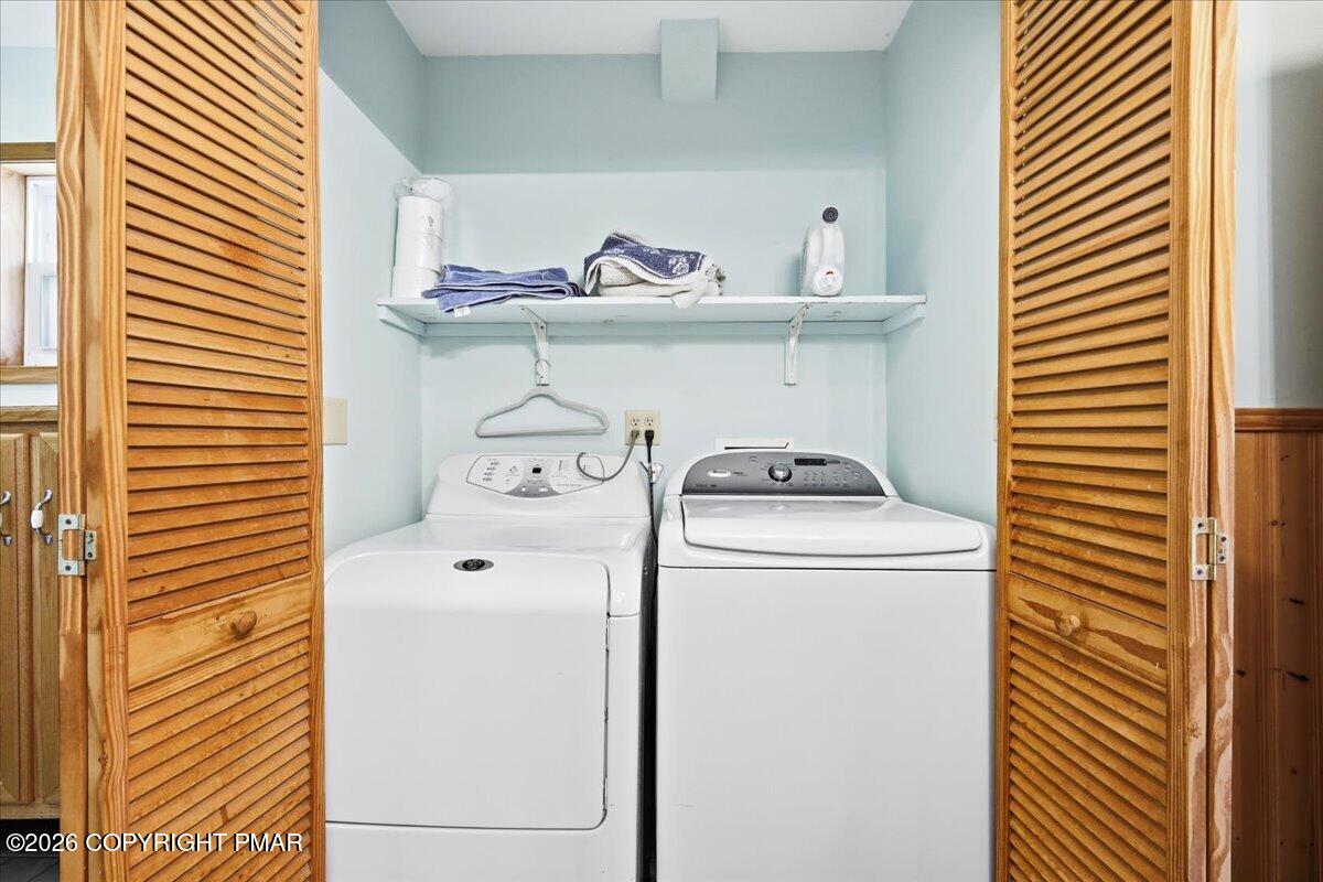 4460 Henry Street Property Photo 22