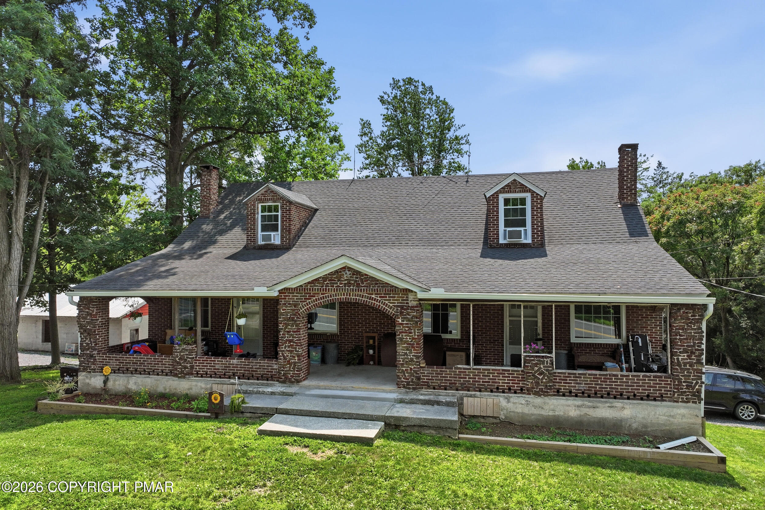 429 Riverview Drive Property Photo 1