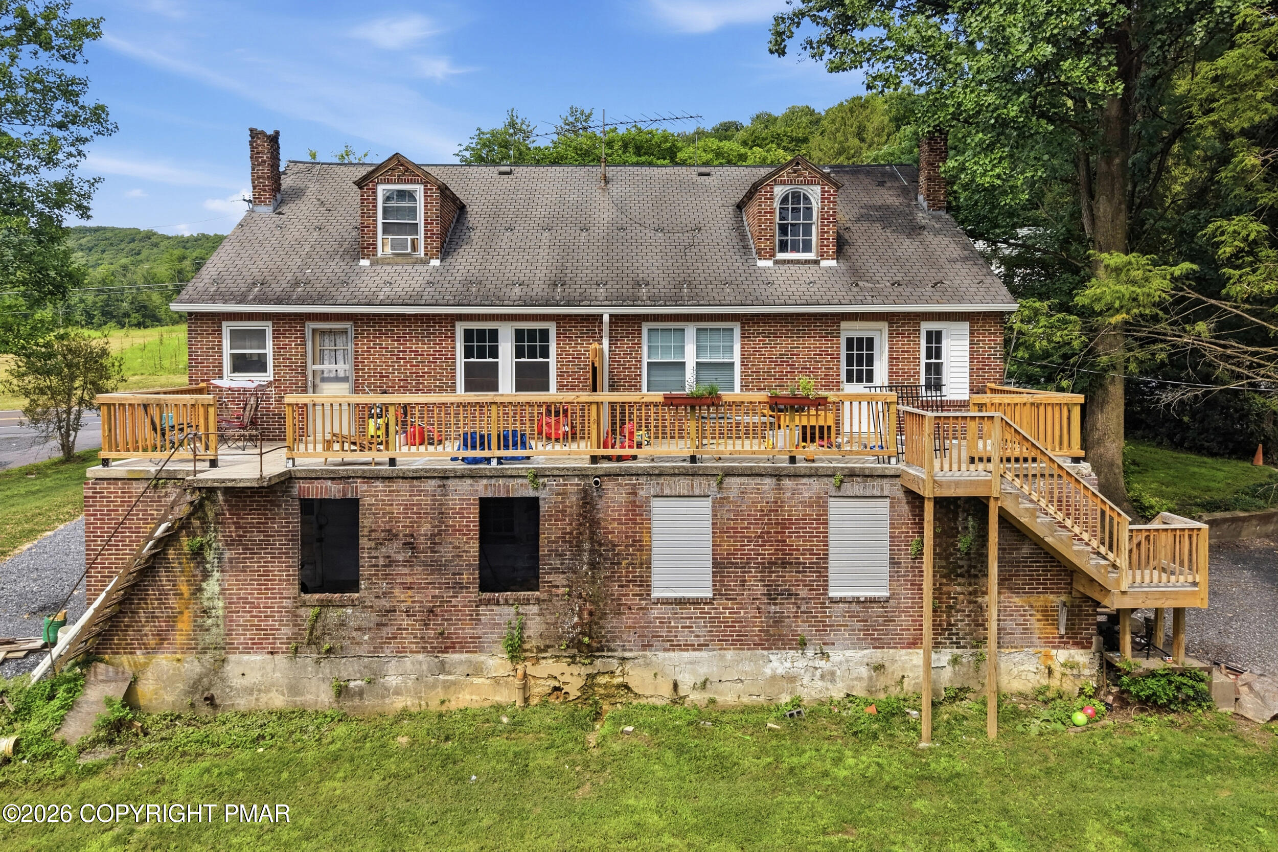 429 Riverview Drive Property Photo 31