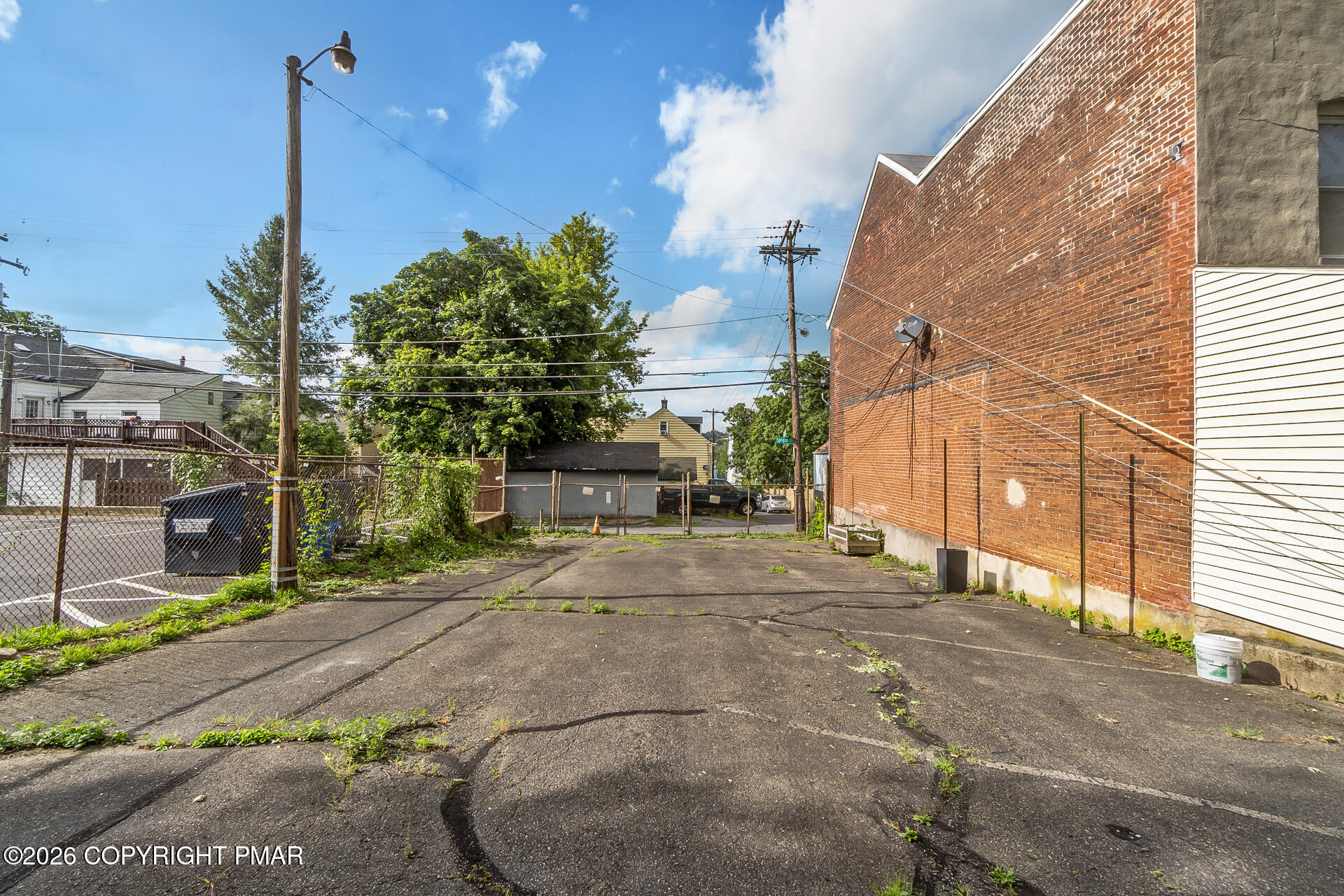825 Lehigh Street Property Photo 7