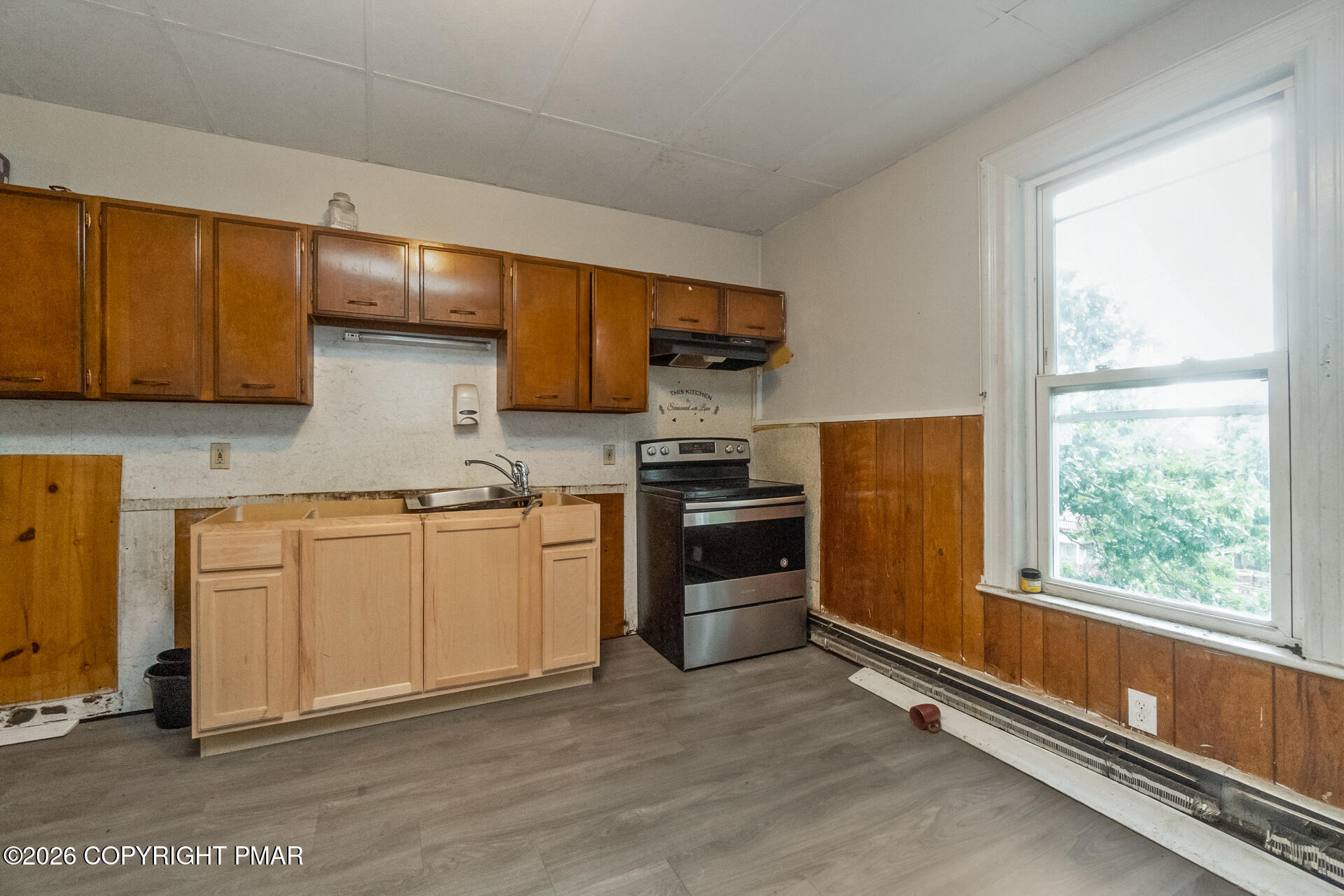 825 Lehigh Street Property Photo 20
