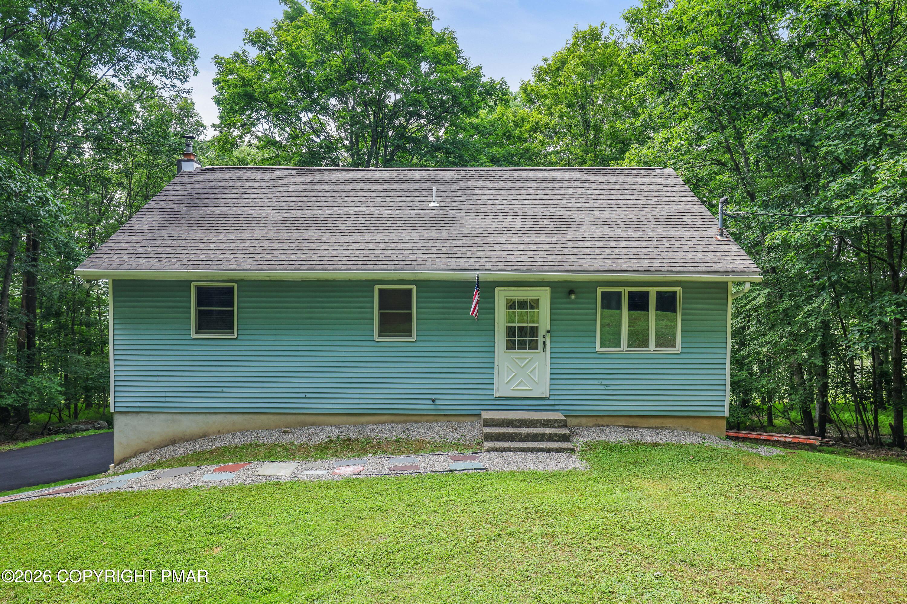 341 Rose Marie Lane Property Photo 6
