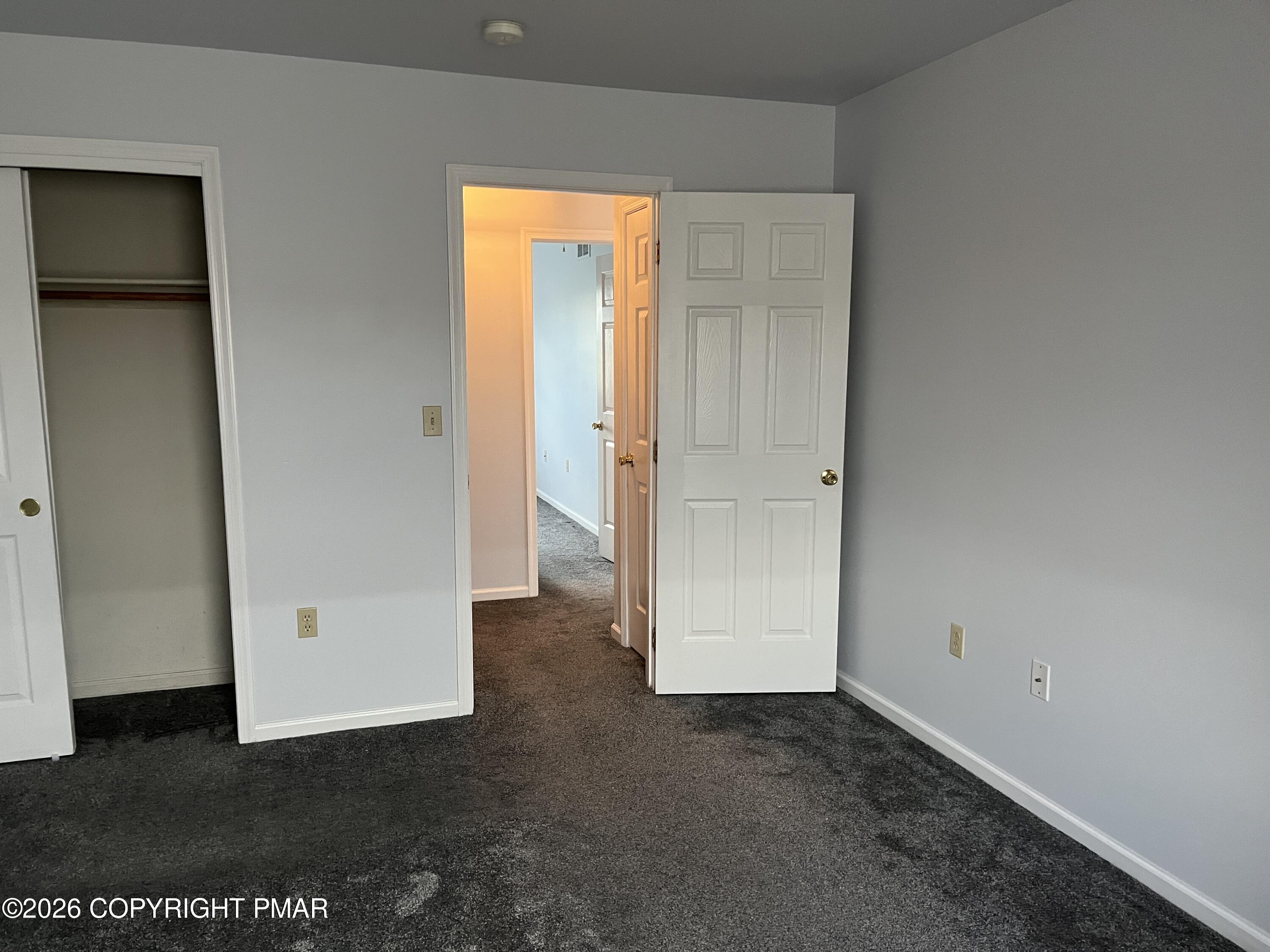 2635 Middle Way Property Photo 8