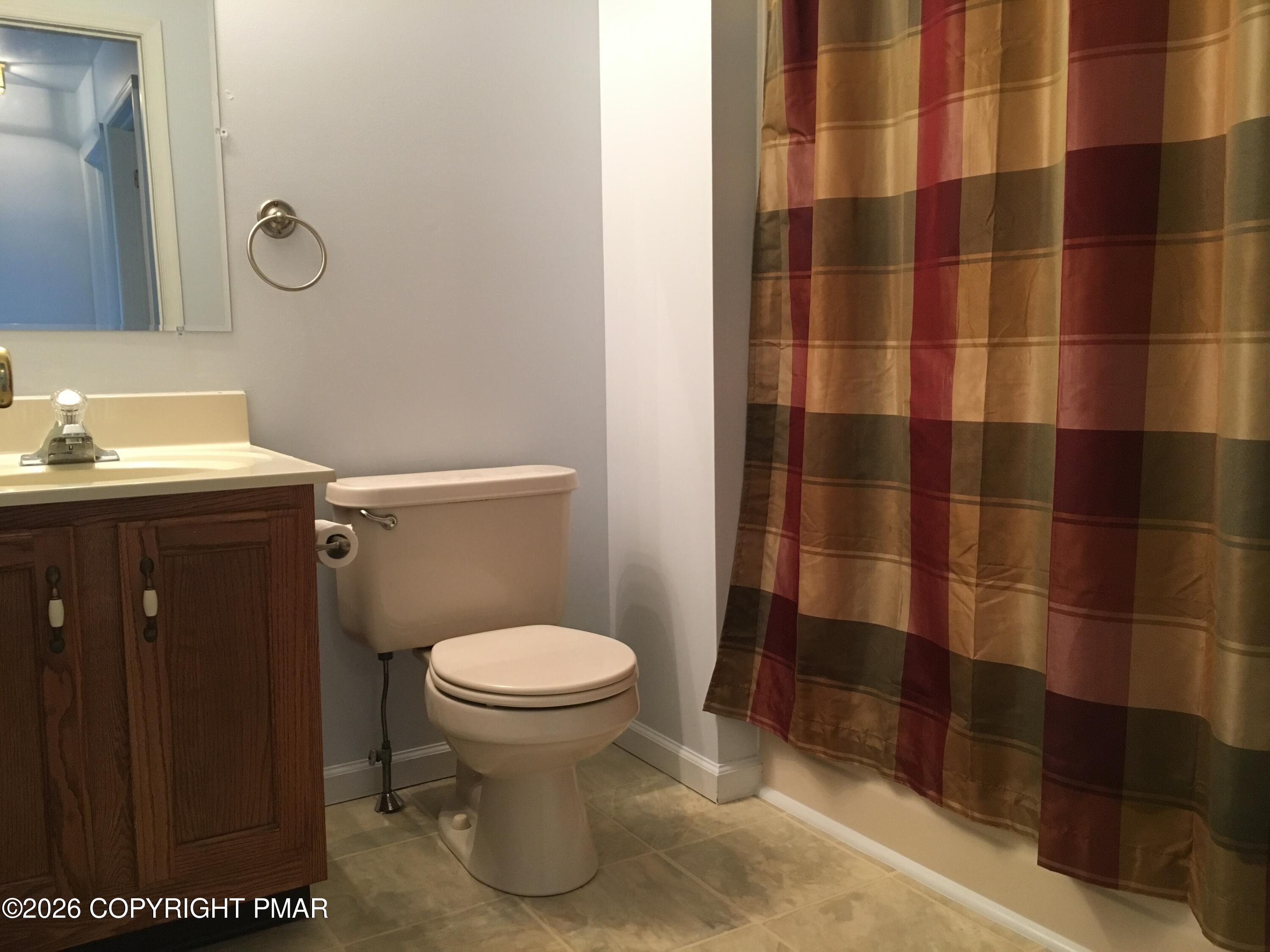 2635 Middle Way Property Photo 9