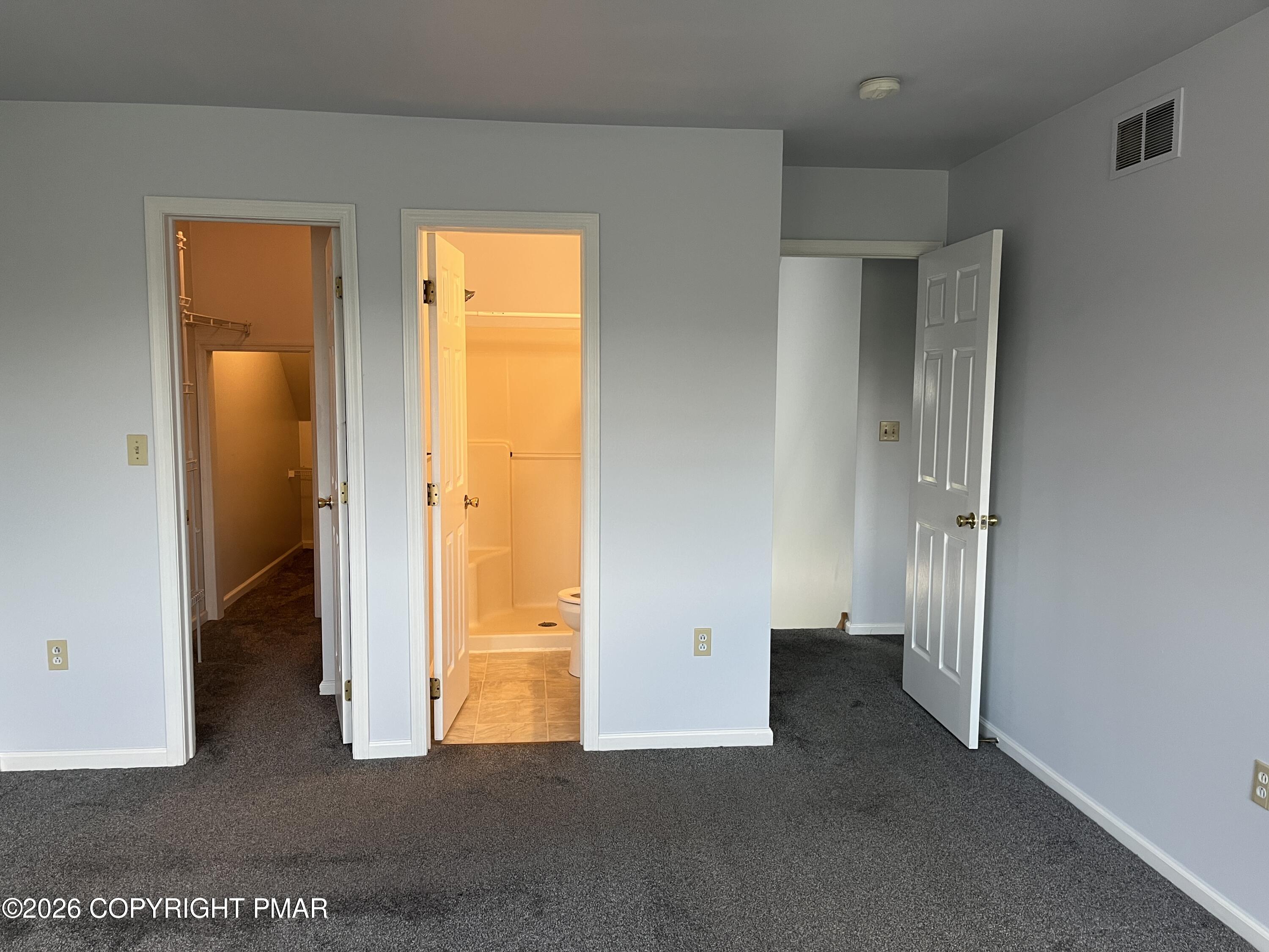 2635 Middle Way Property Photo 11