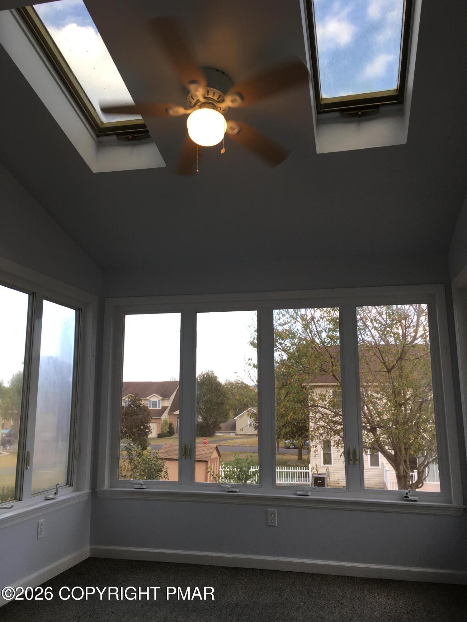 2635 Middle Way Property Photo 14